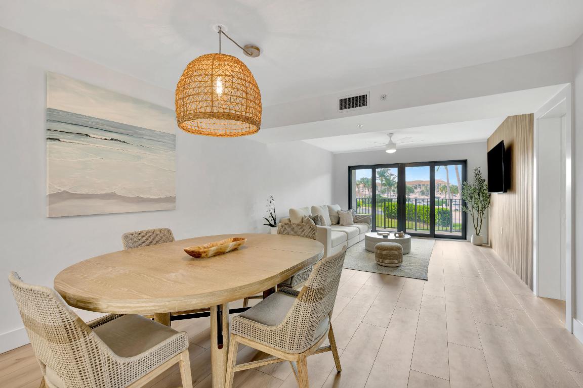 501 Seafarer Circle 204