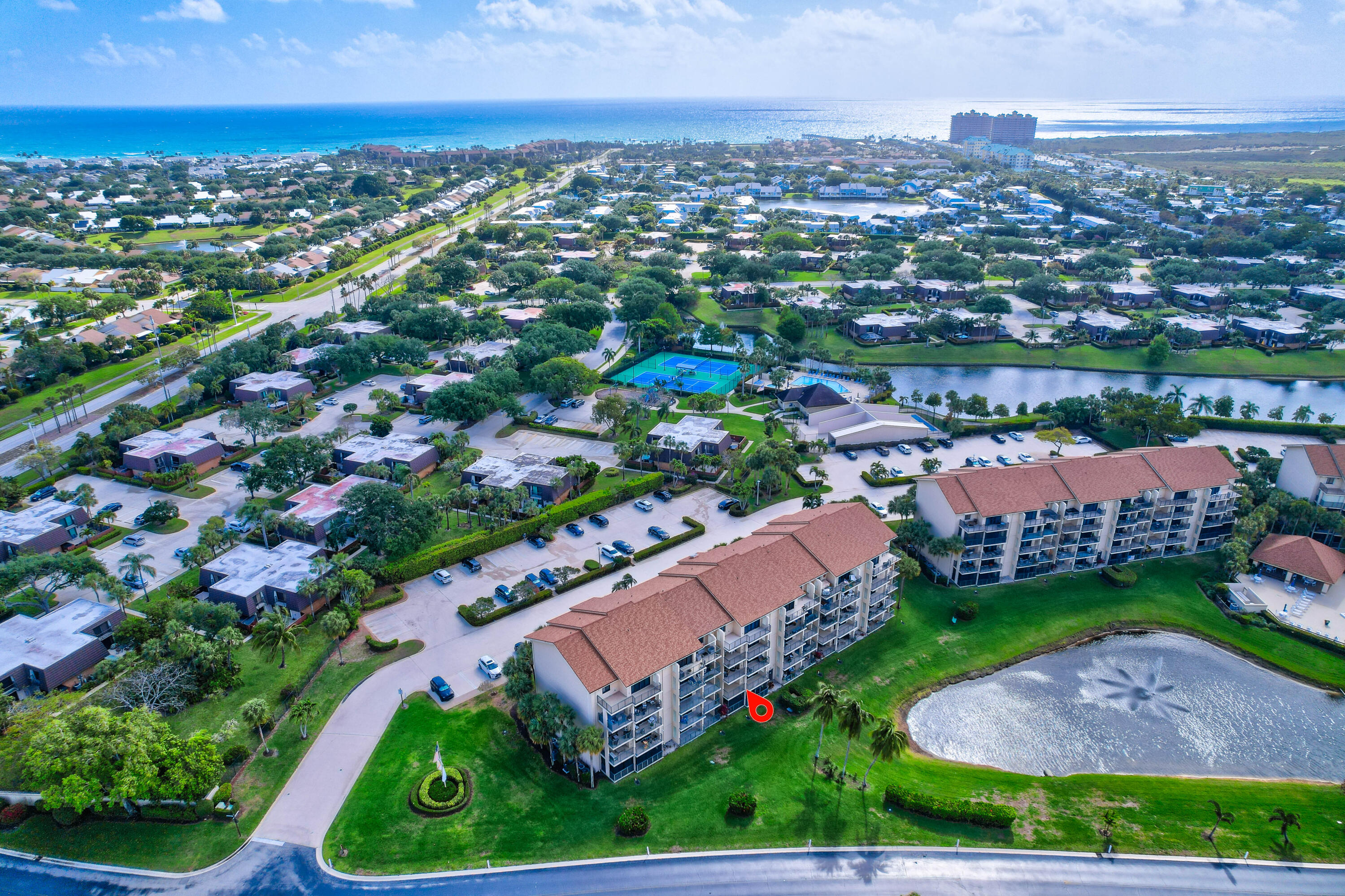 501 Seafarer Circle 204