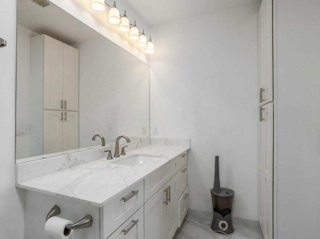 300 S Australian Avenue 1408