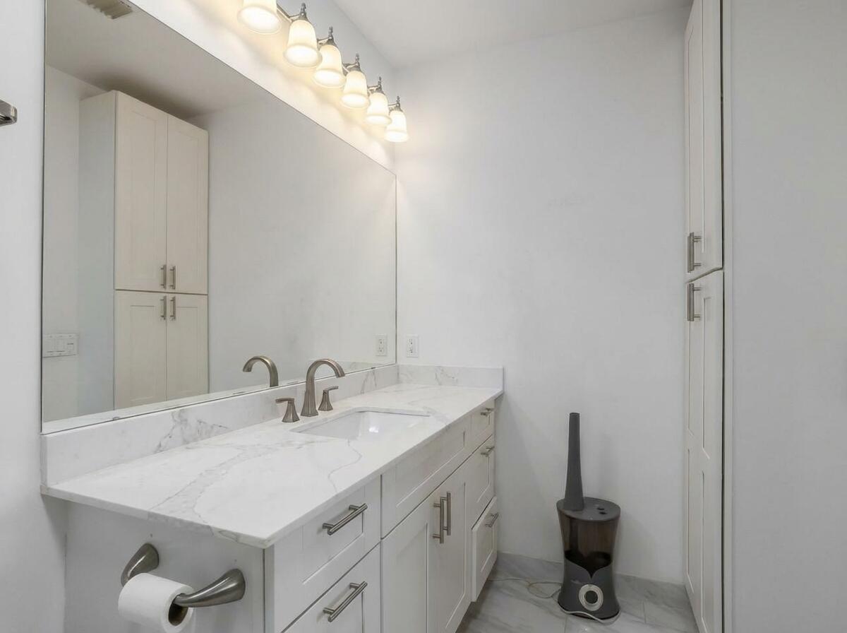 300 S Australian Avenue 1408