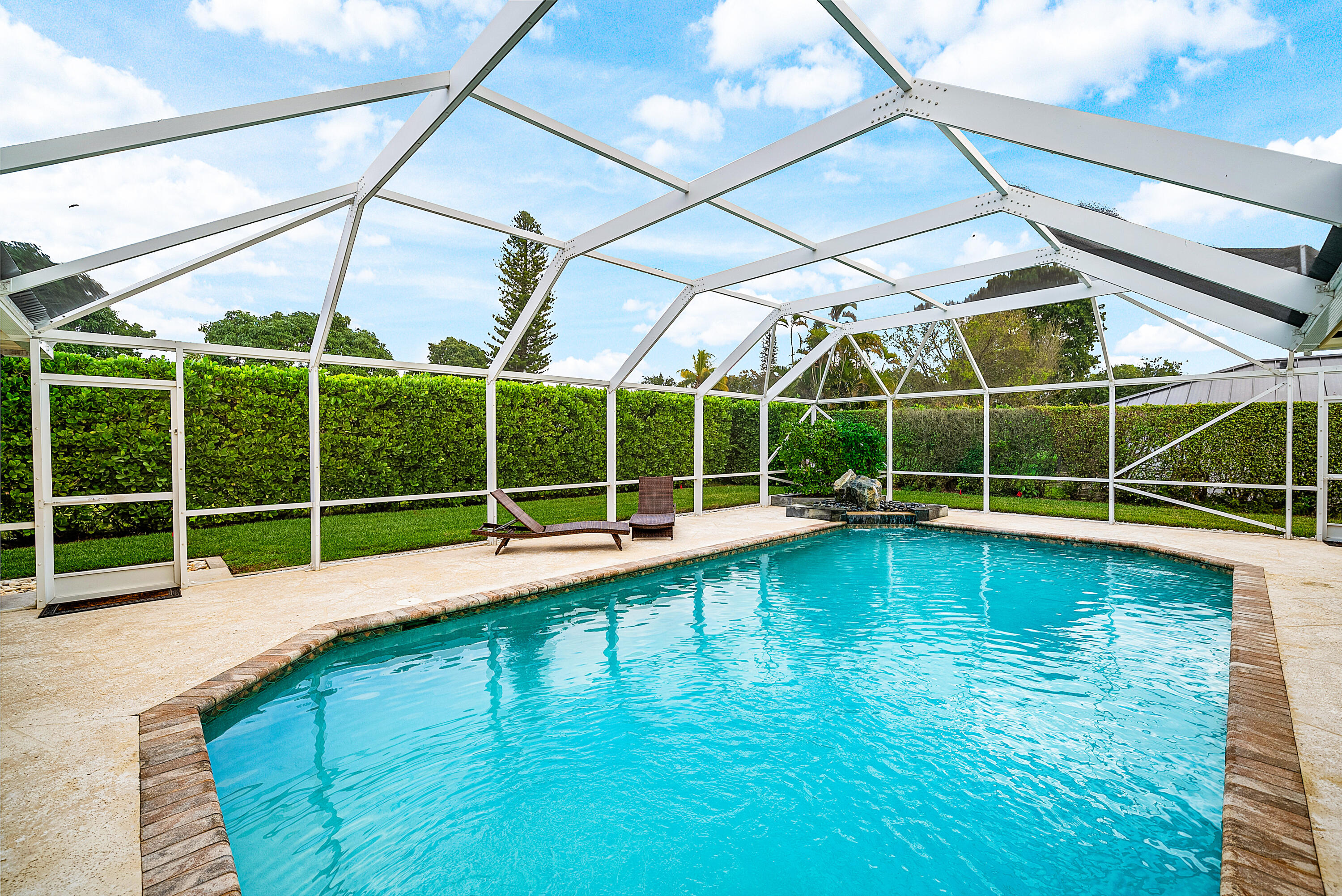420 Muirfield Drive