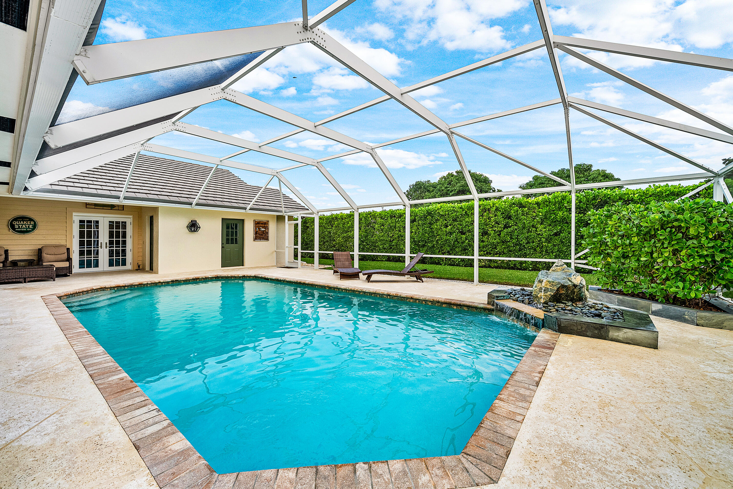 420 Muirfield Drive