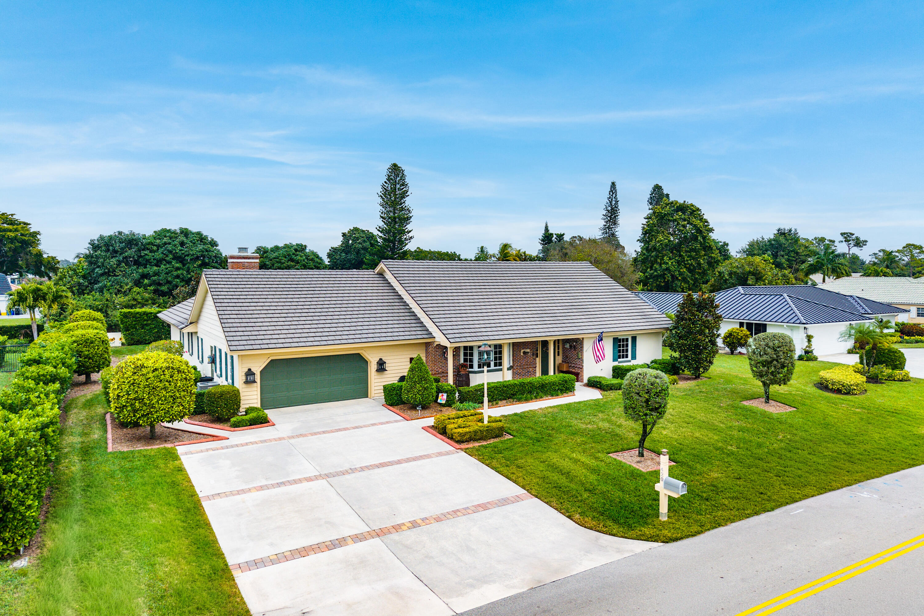 420 Muirfield Drive