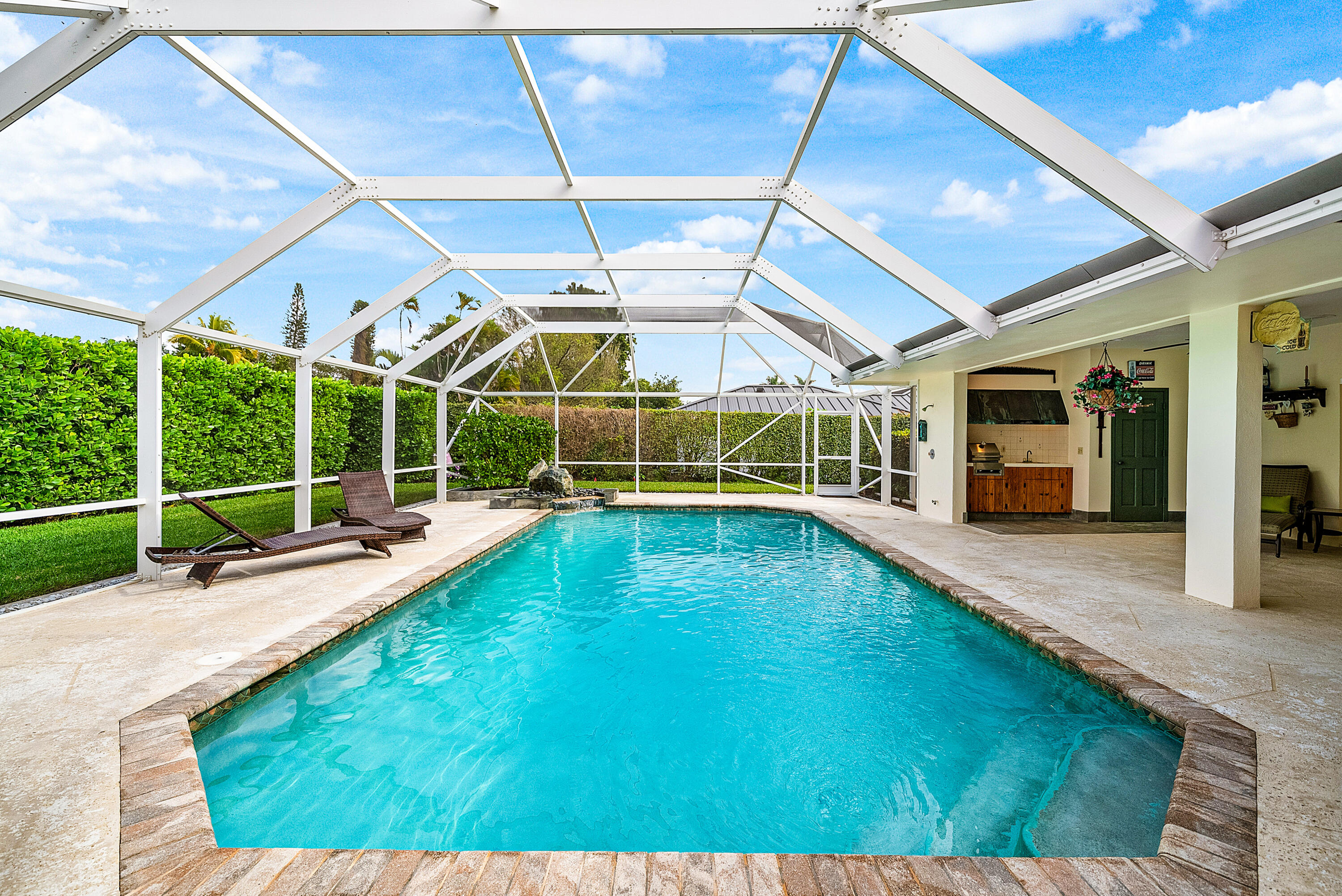 420 Muirfield Drive