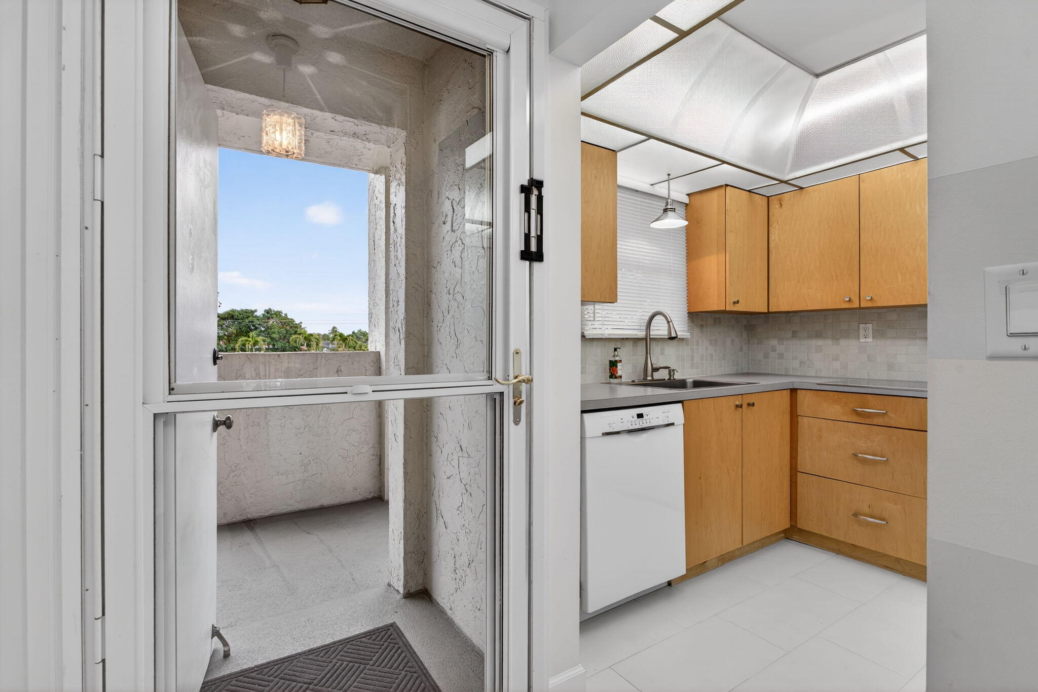 6080 NW 44th Street 214