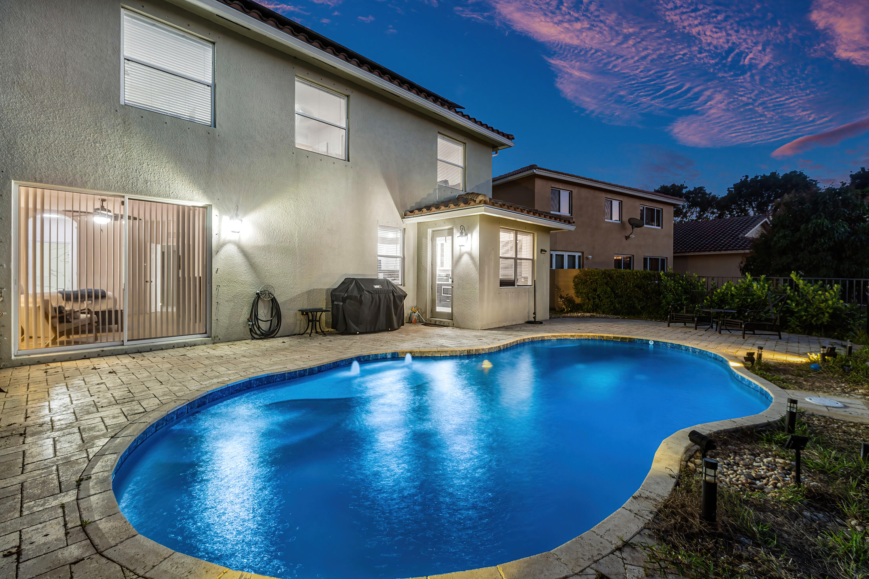 853 Gazetta Way
