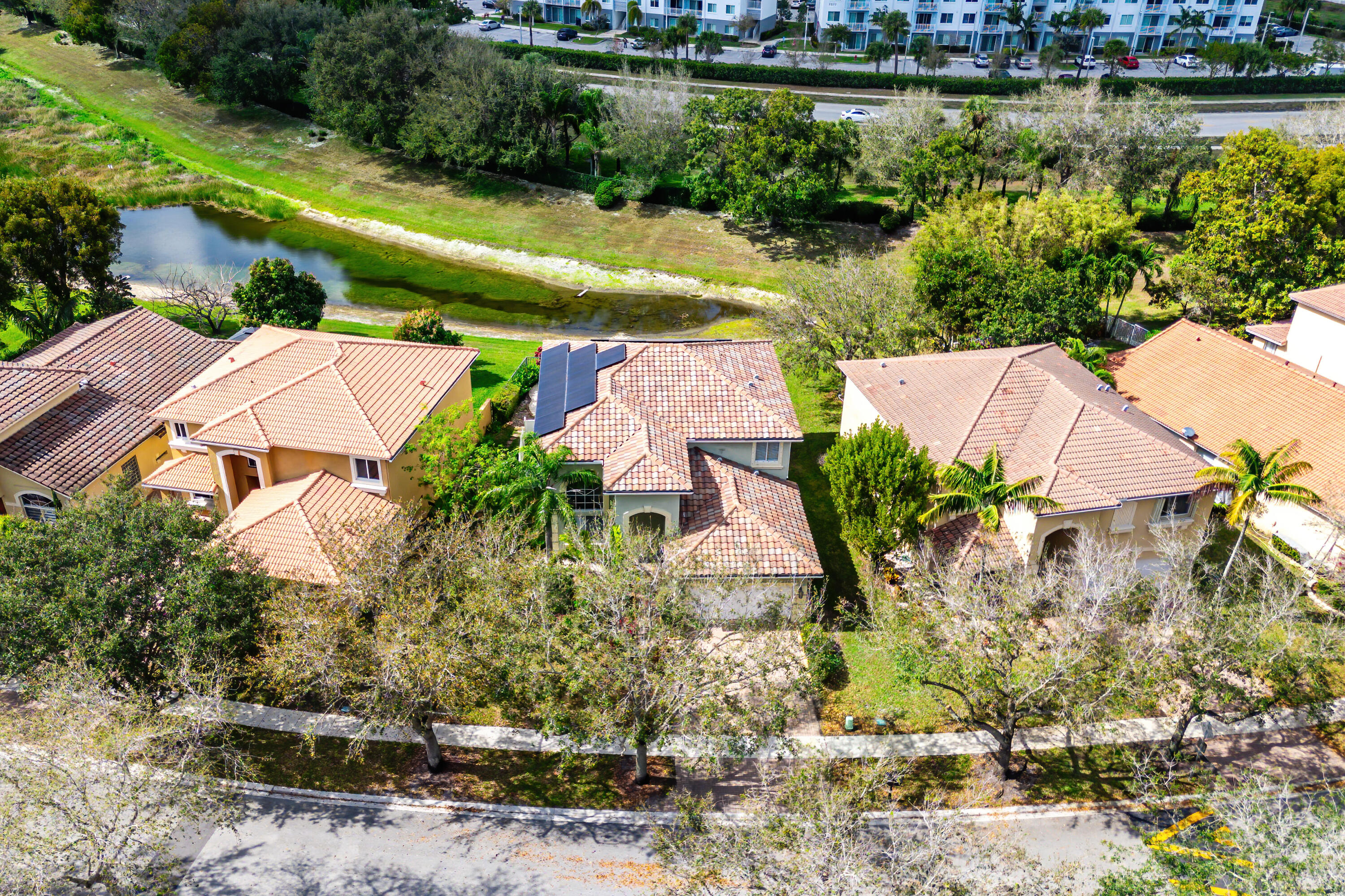 853 Gazetta Way