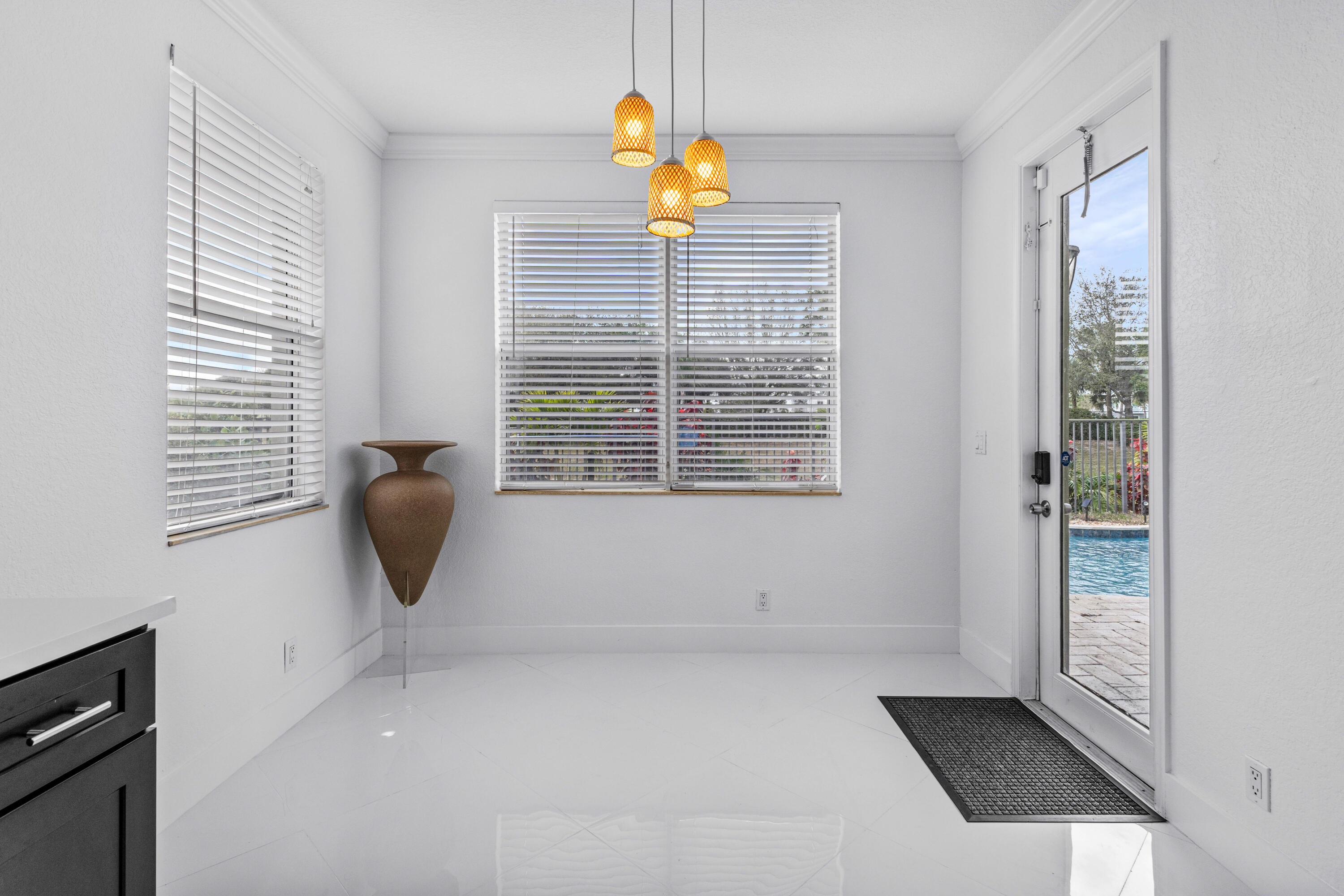 853 Gazetta Way