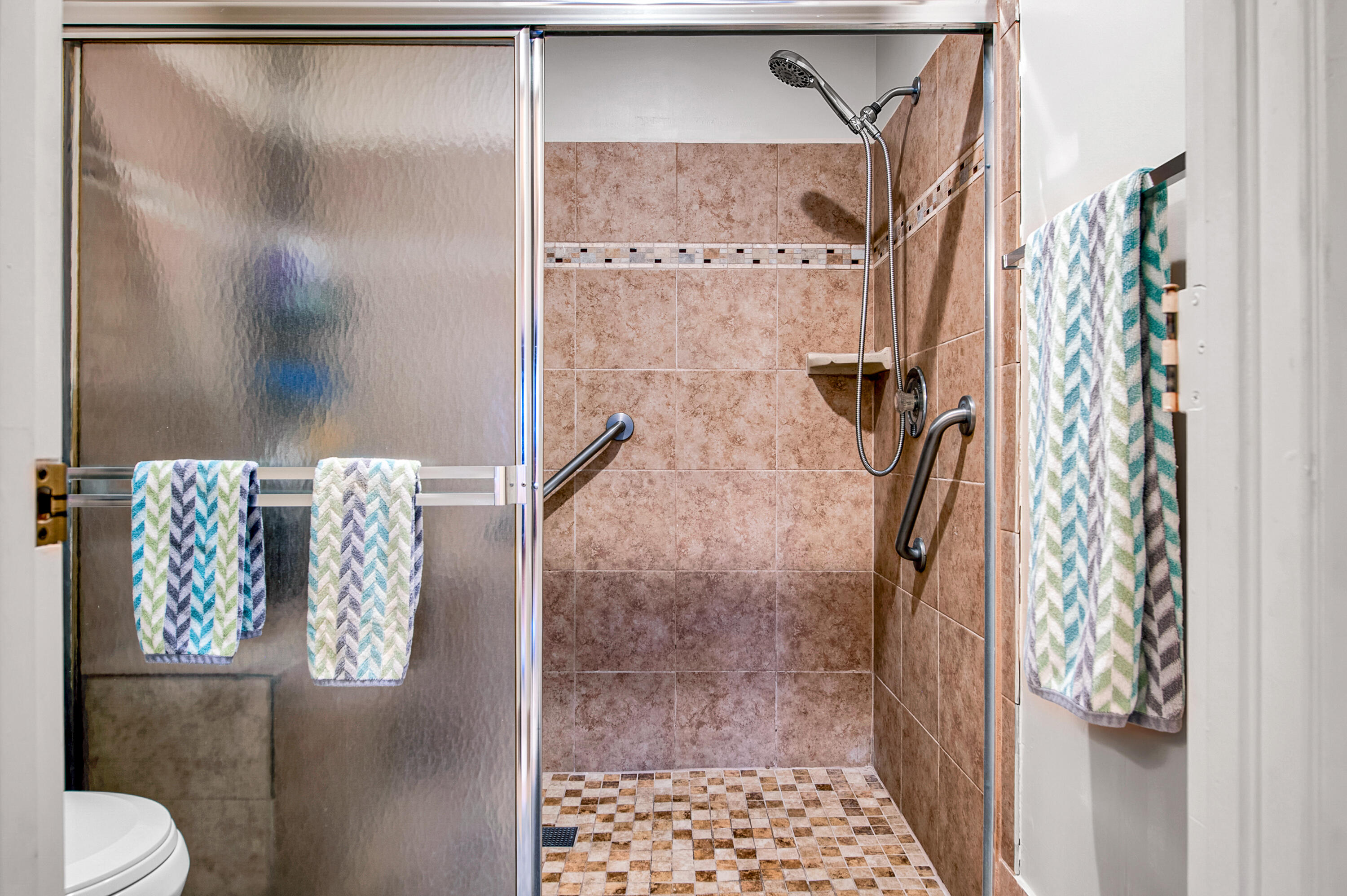 8182 Springtree Road