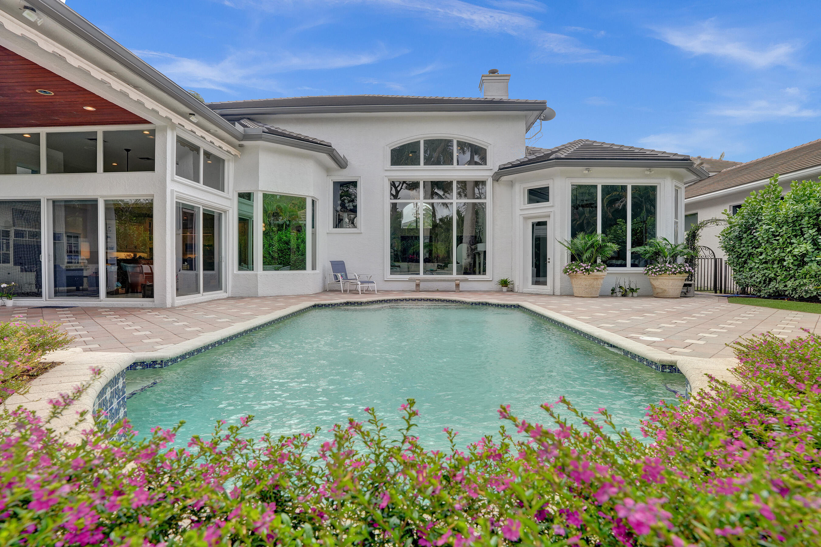 2403 NW 49th Lane