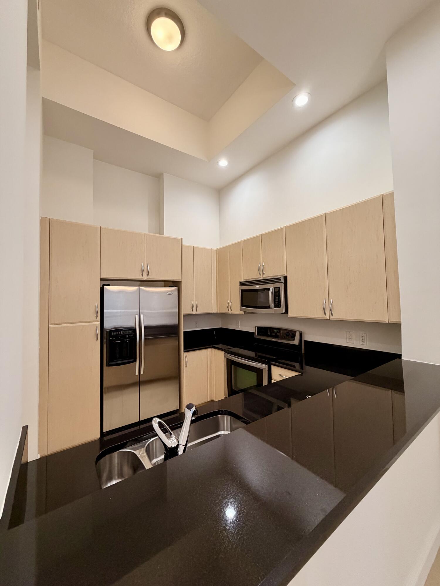 701 S Olive Avenue 315