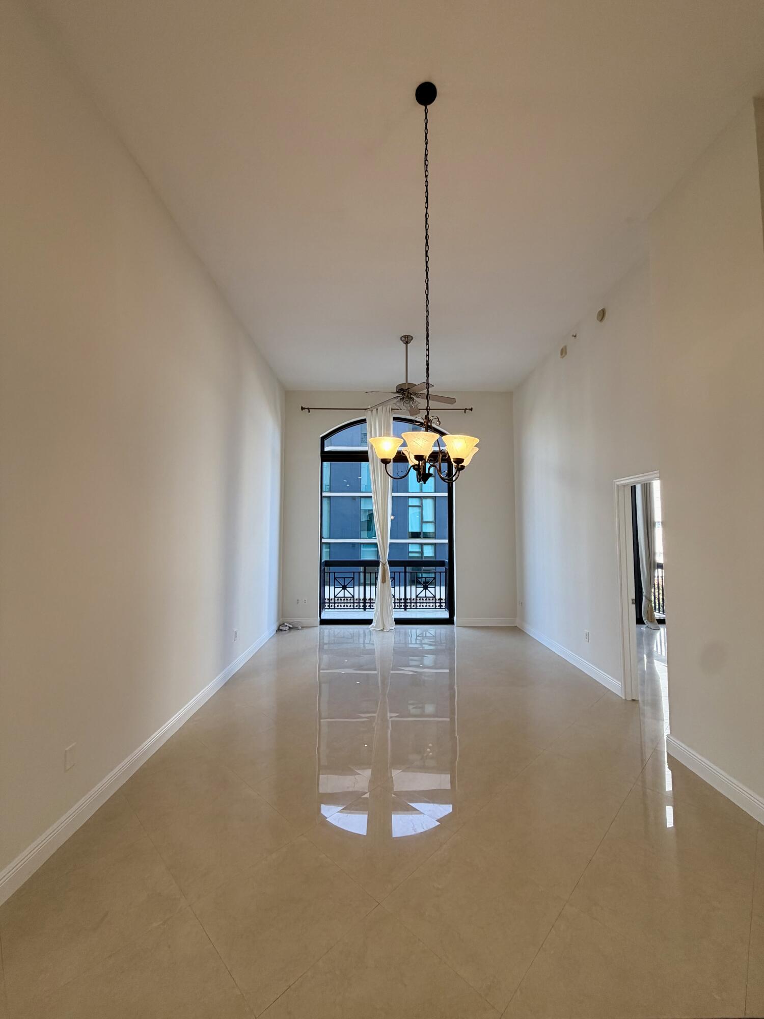 701 S Olive Avenue 315