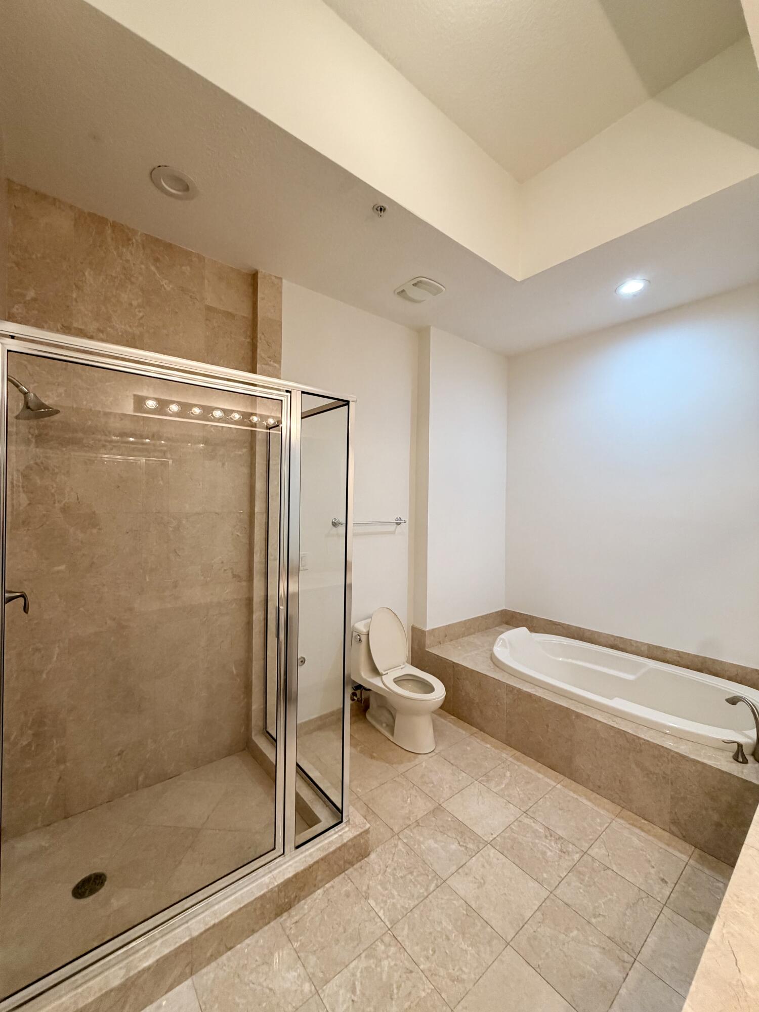 701 S Olive Avenue 315