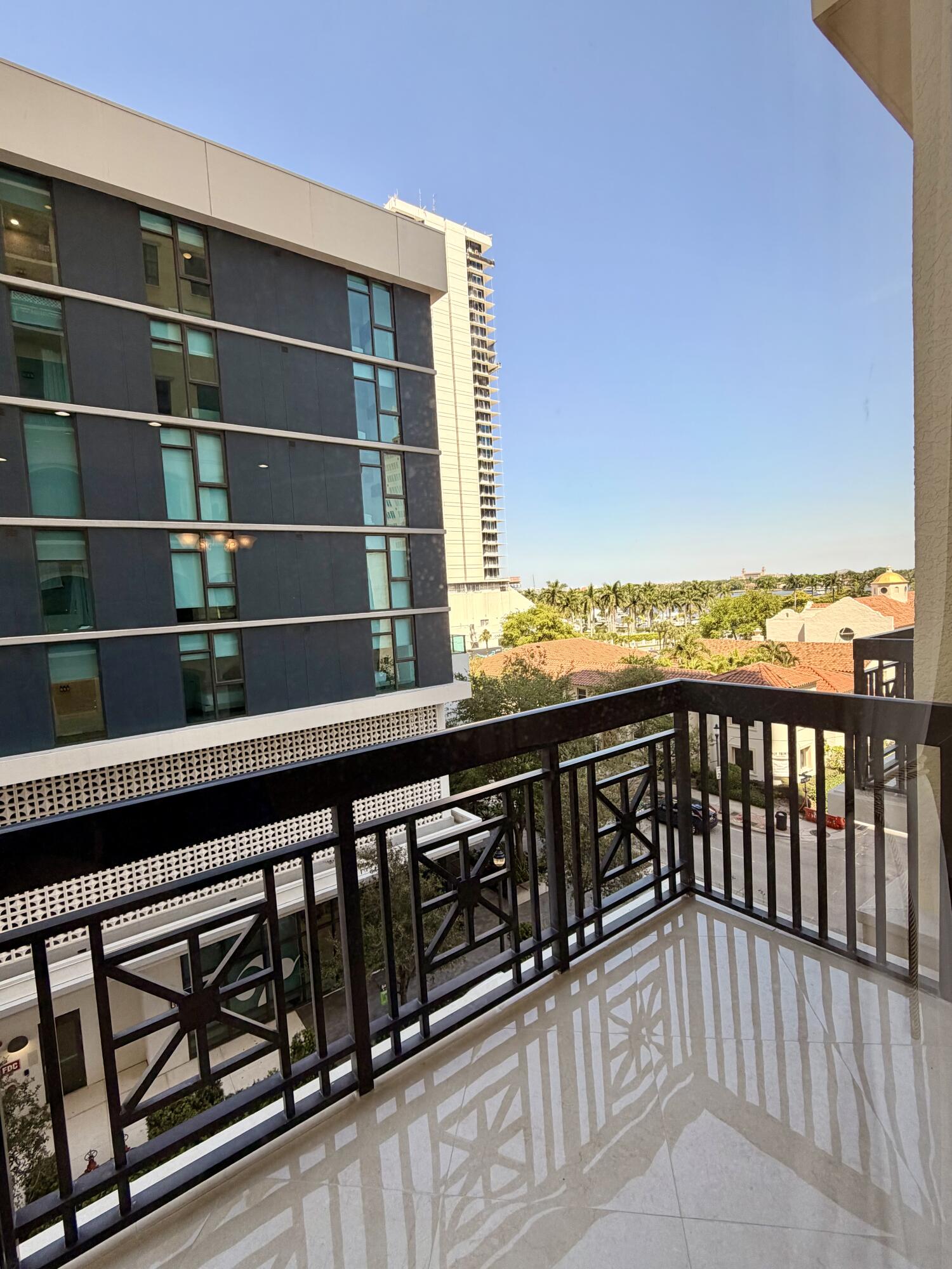 701 S Olive Avenue 315