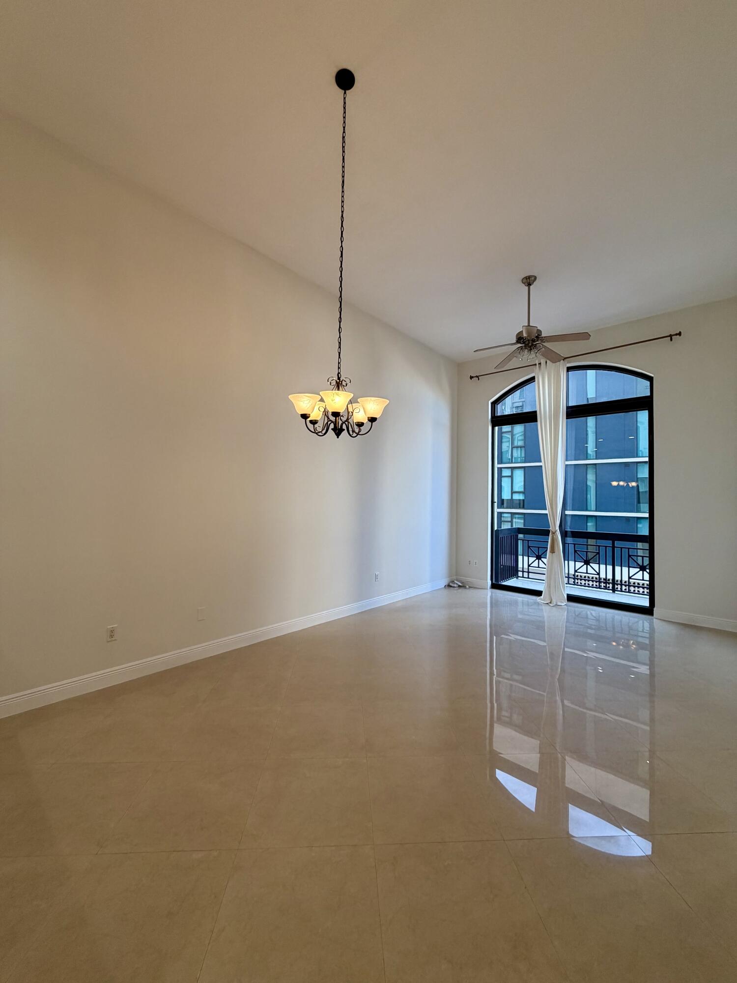 701 S Olive Avenue 315