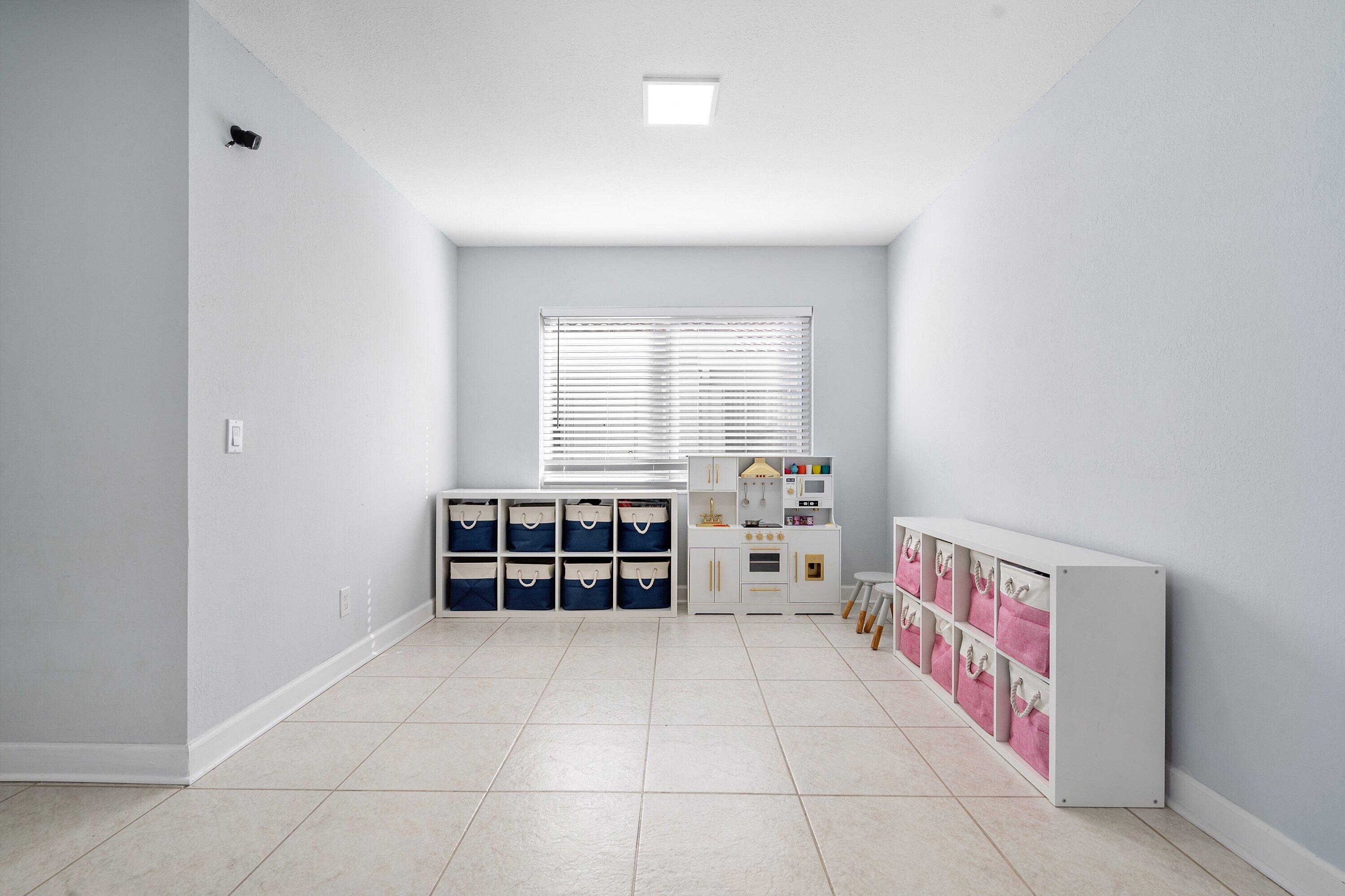 3637 Stratton Lane