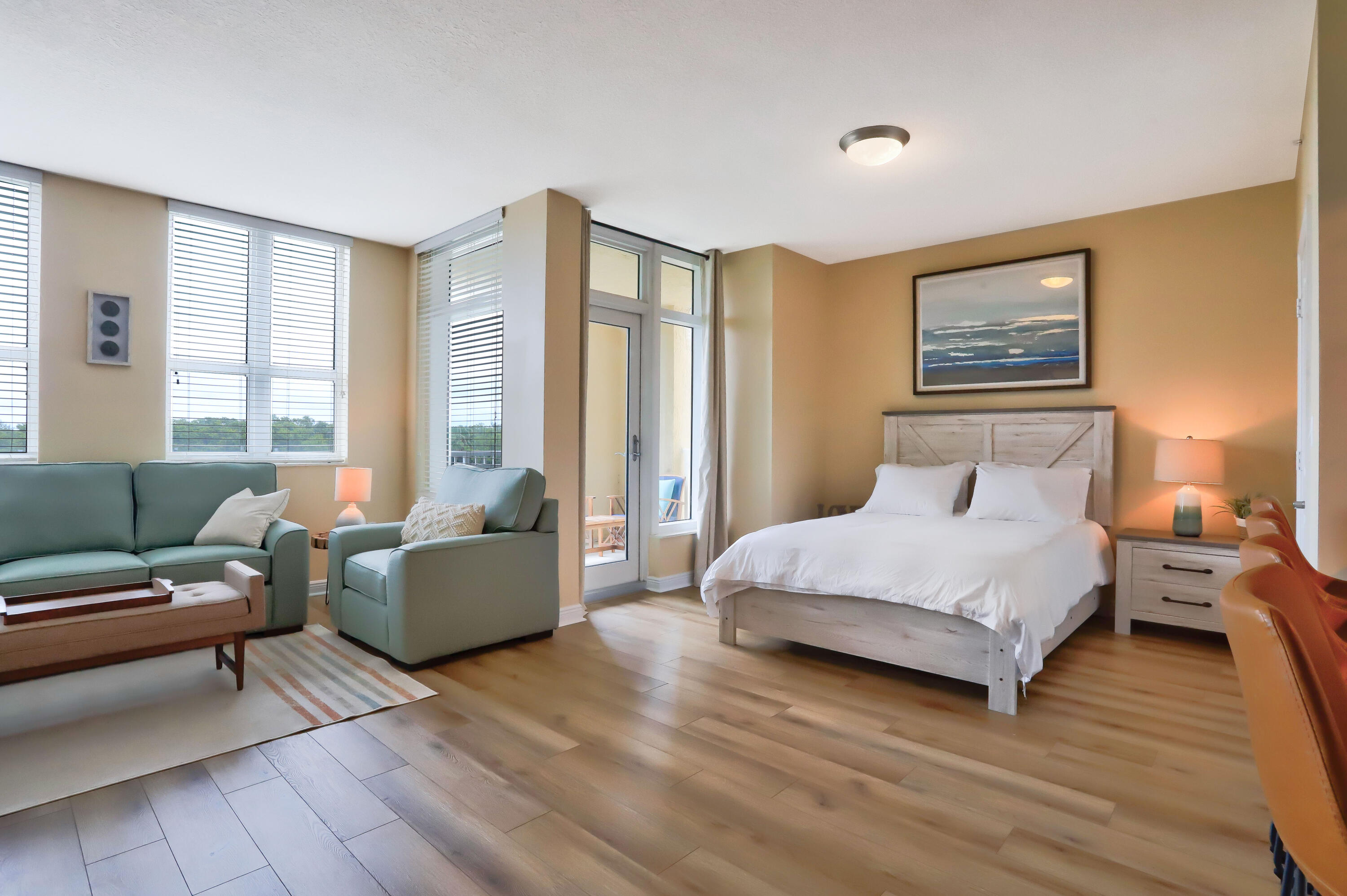 400 N Federal Highway 308n