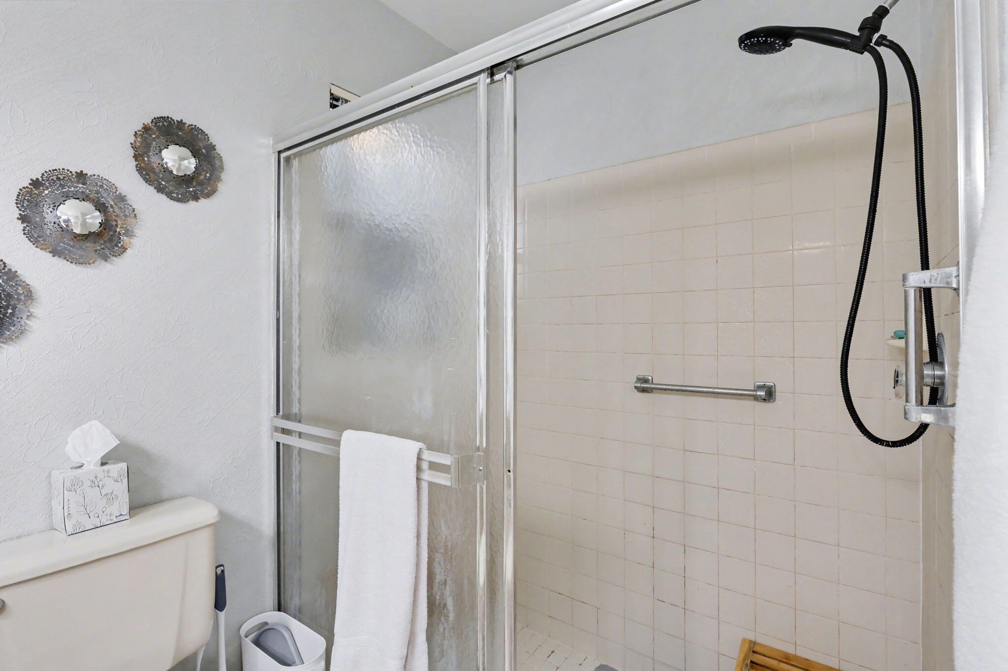 9284 Laurel Green Drive