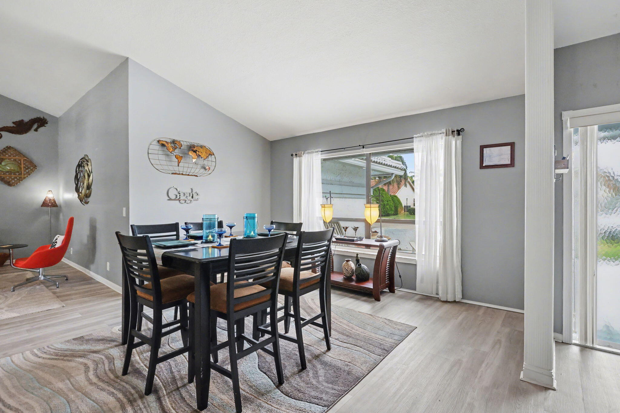 9284 Laurel Green Drive