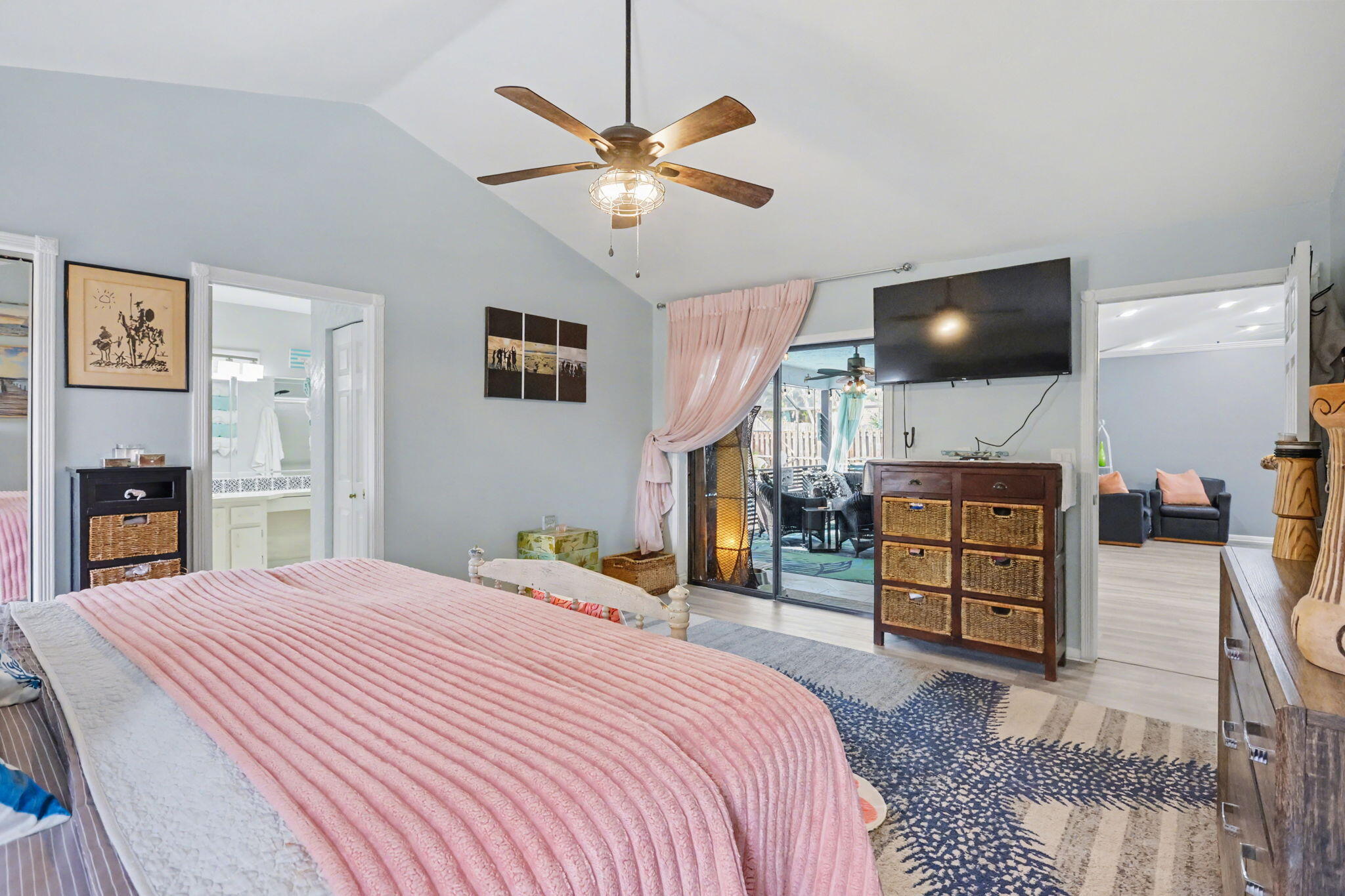 9284 Laurel Green Drive