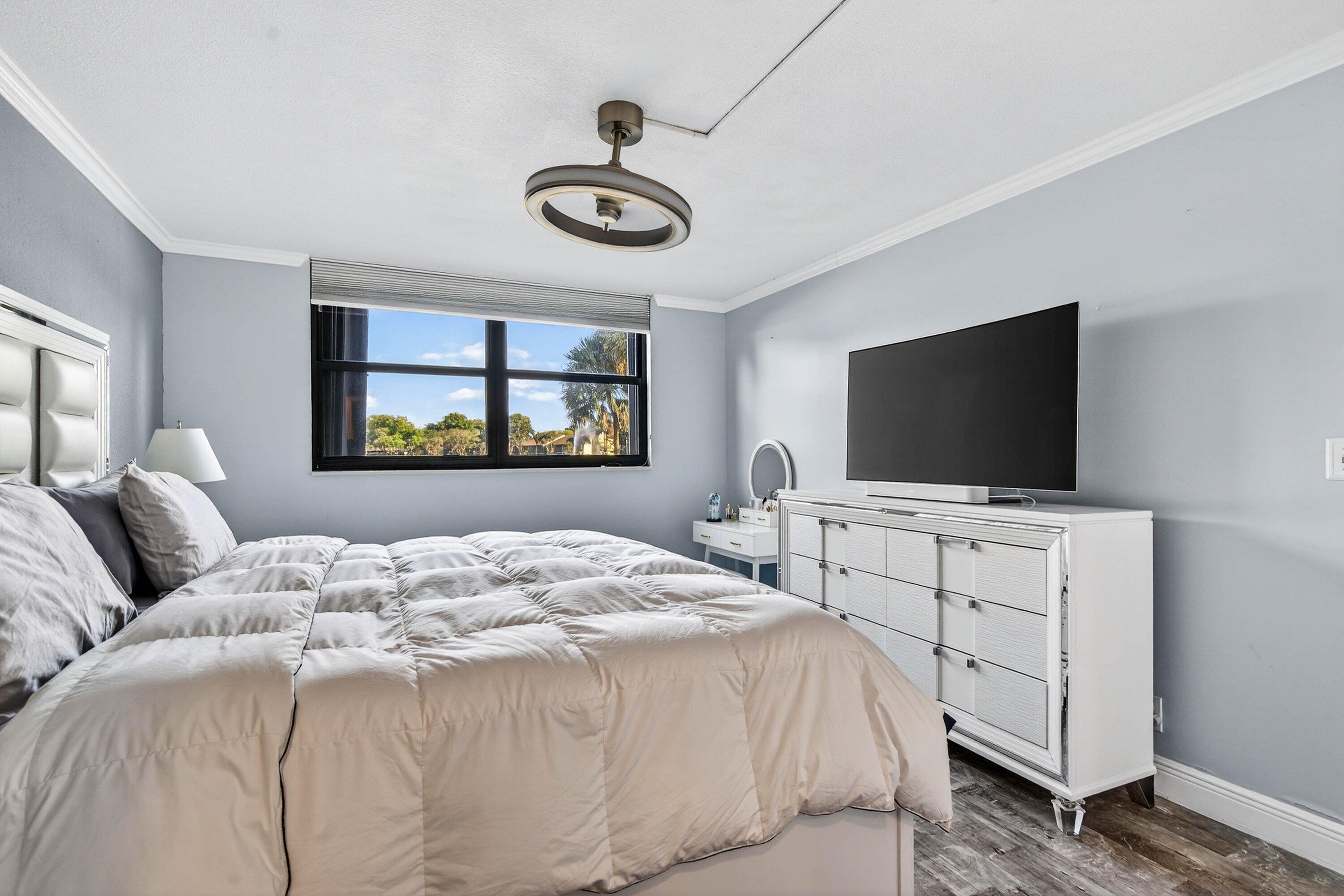 1266 S Military Trail 517