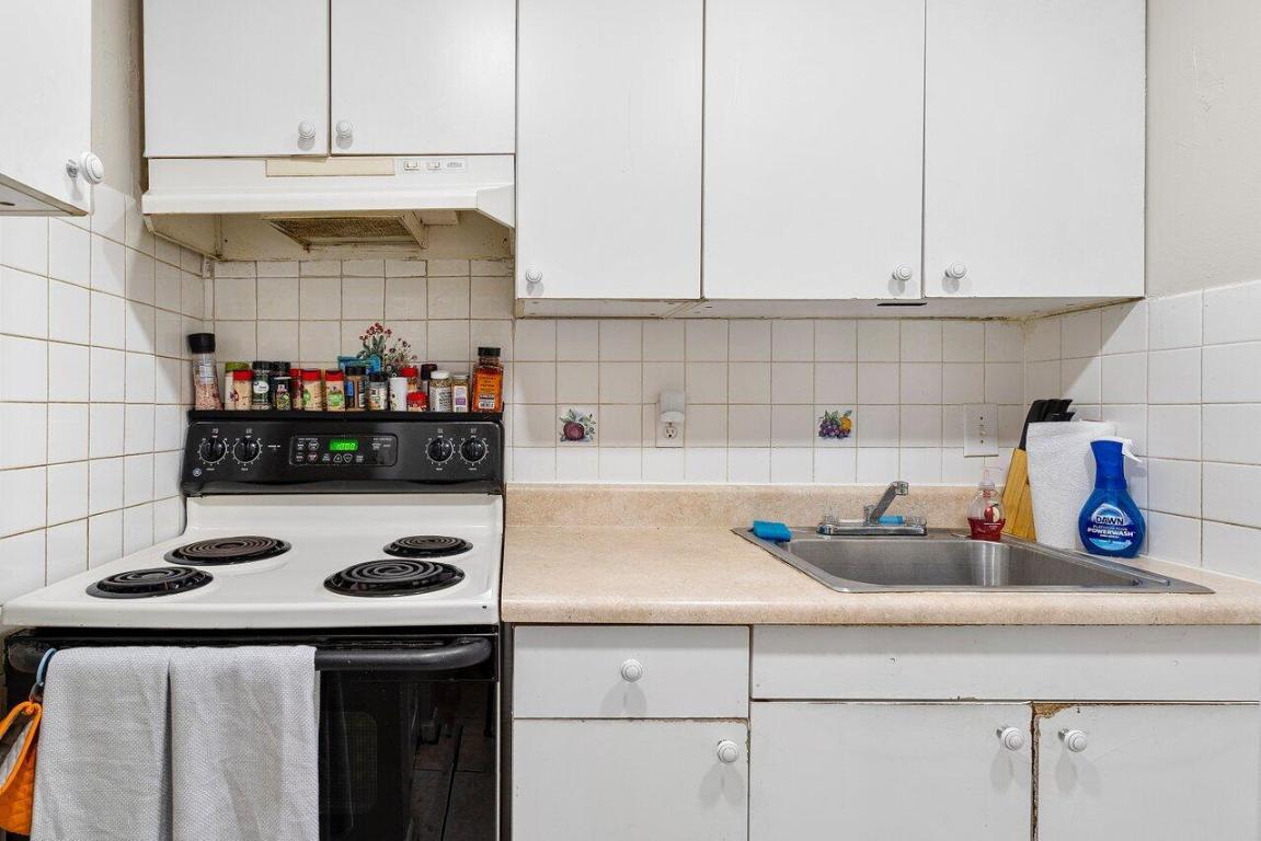 1040 Miami Boulevard 1,2,3