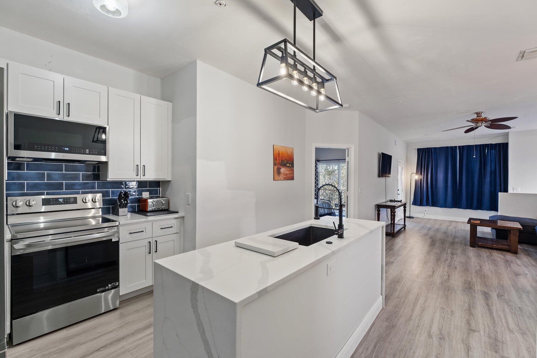 113 Lighthouse Circle H