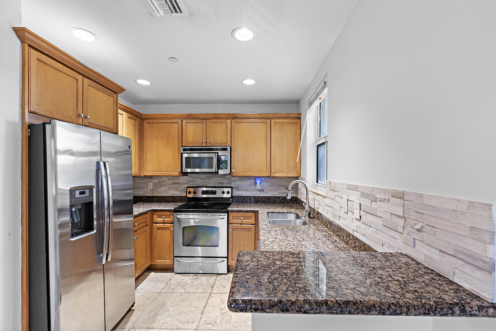 1600 NE 9th Street 20