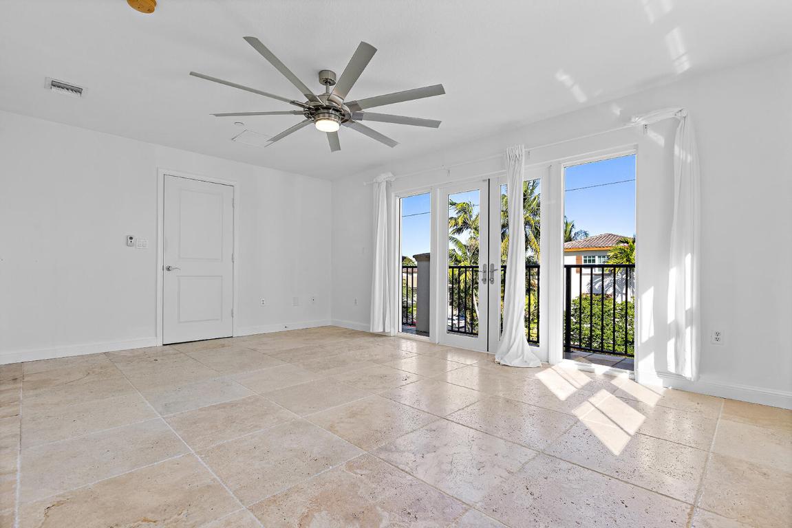 1600 NE 9th Street 20