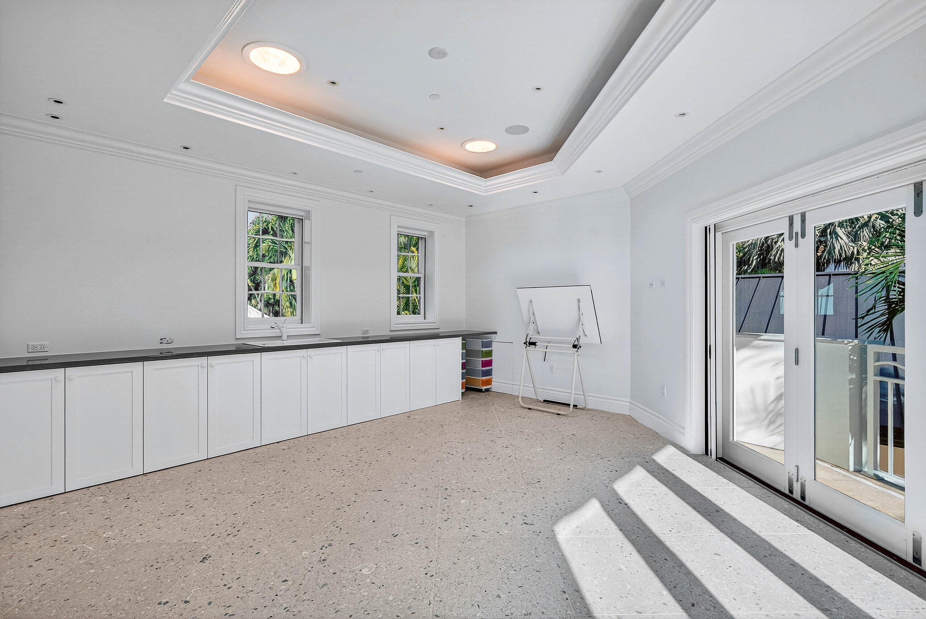 720 N Ocean Boulevard