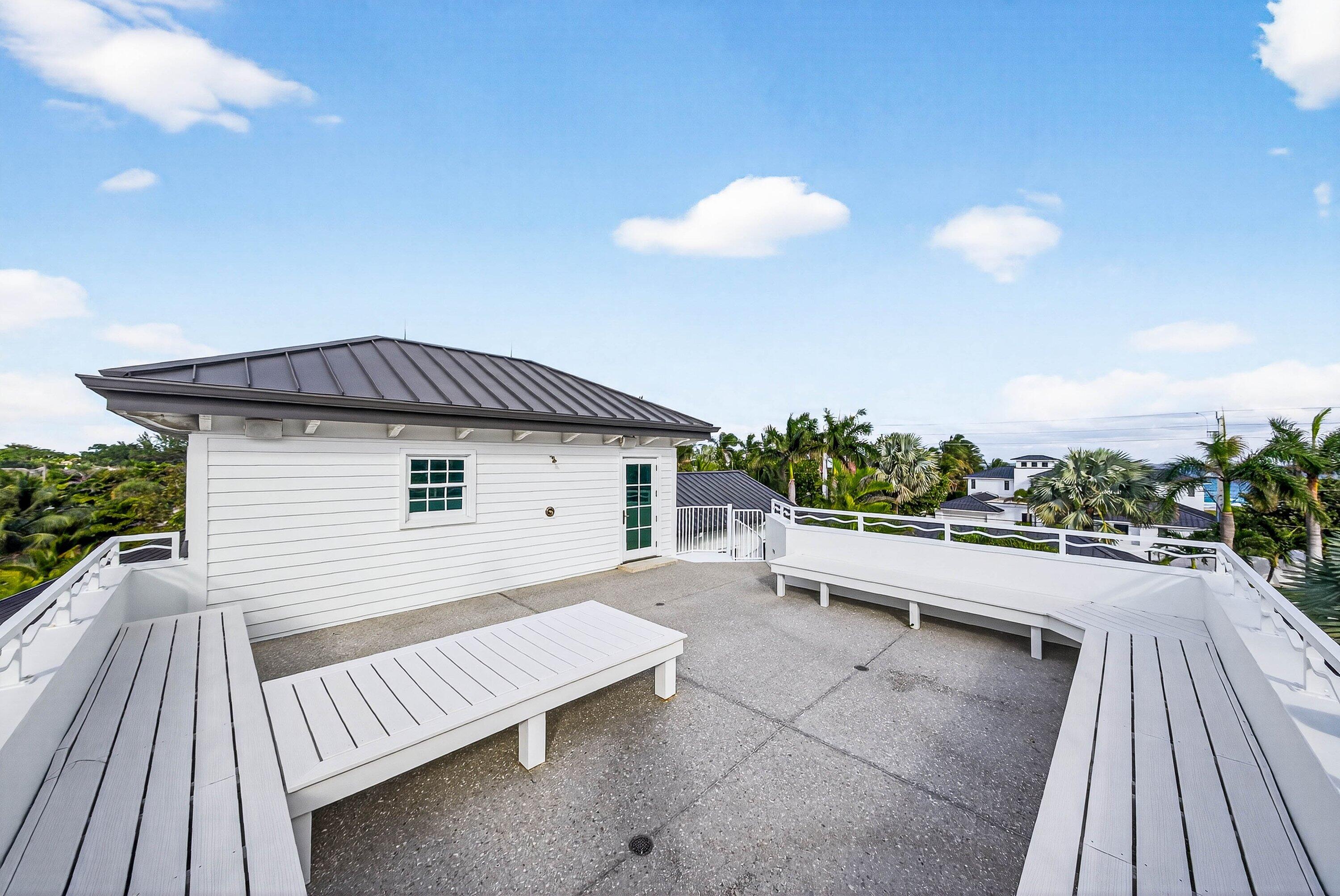 720 N Ocean Boulevard