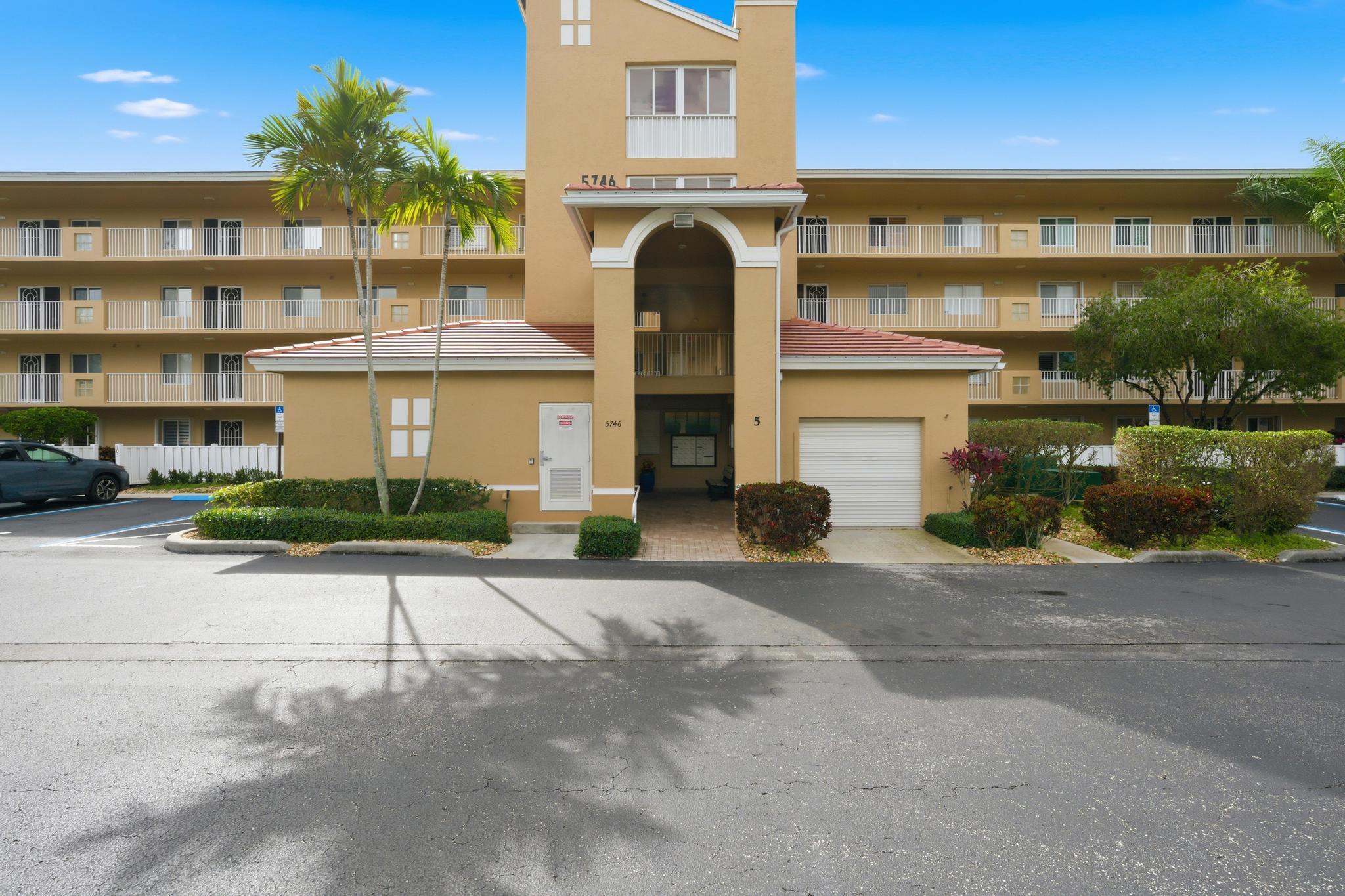 5746 Crystal Shores Drive 307