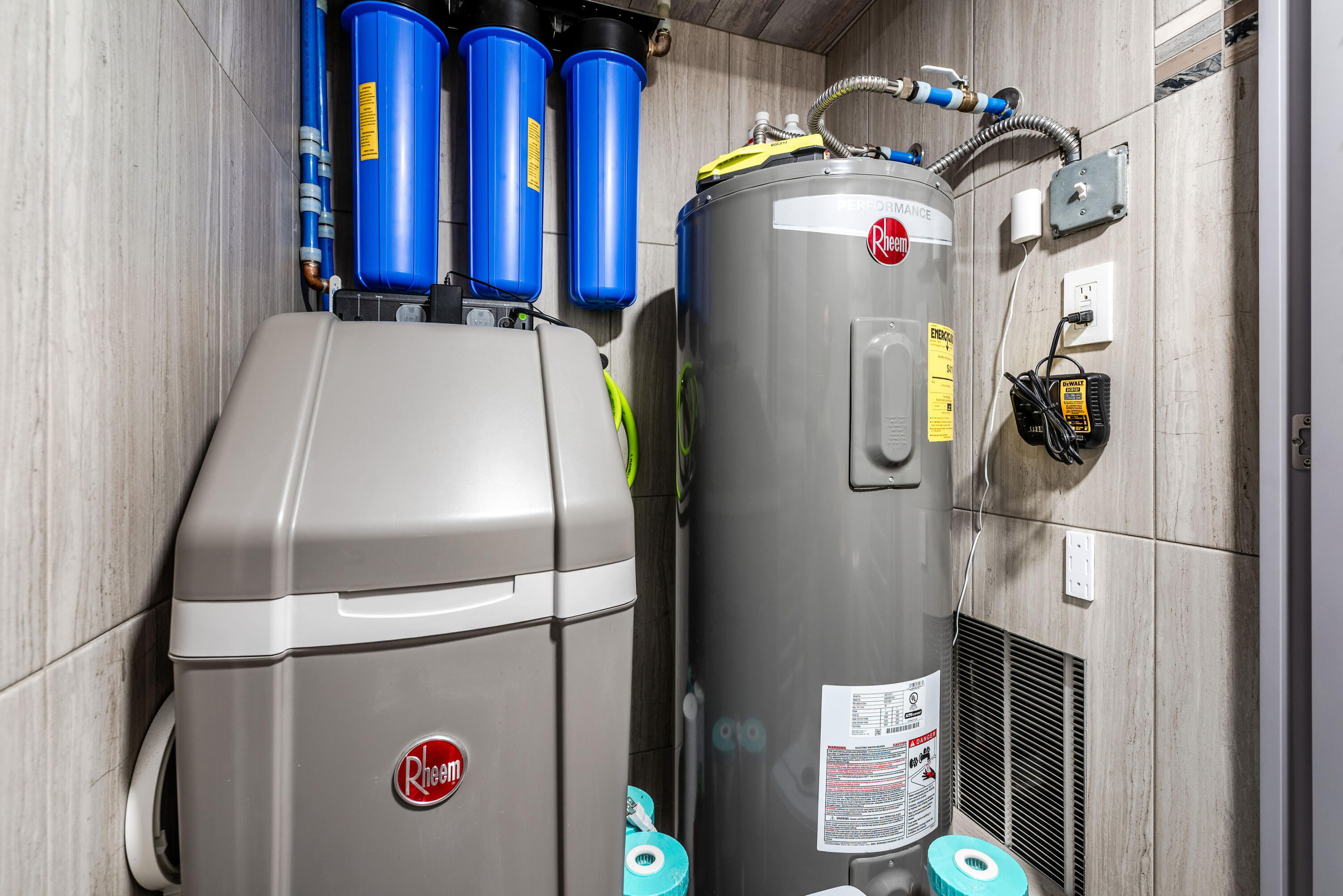 7418 Victory Lane 9805