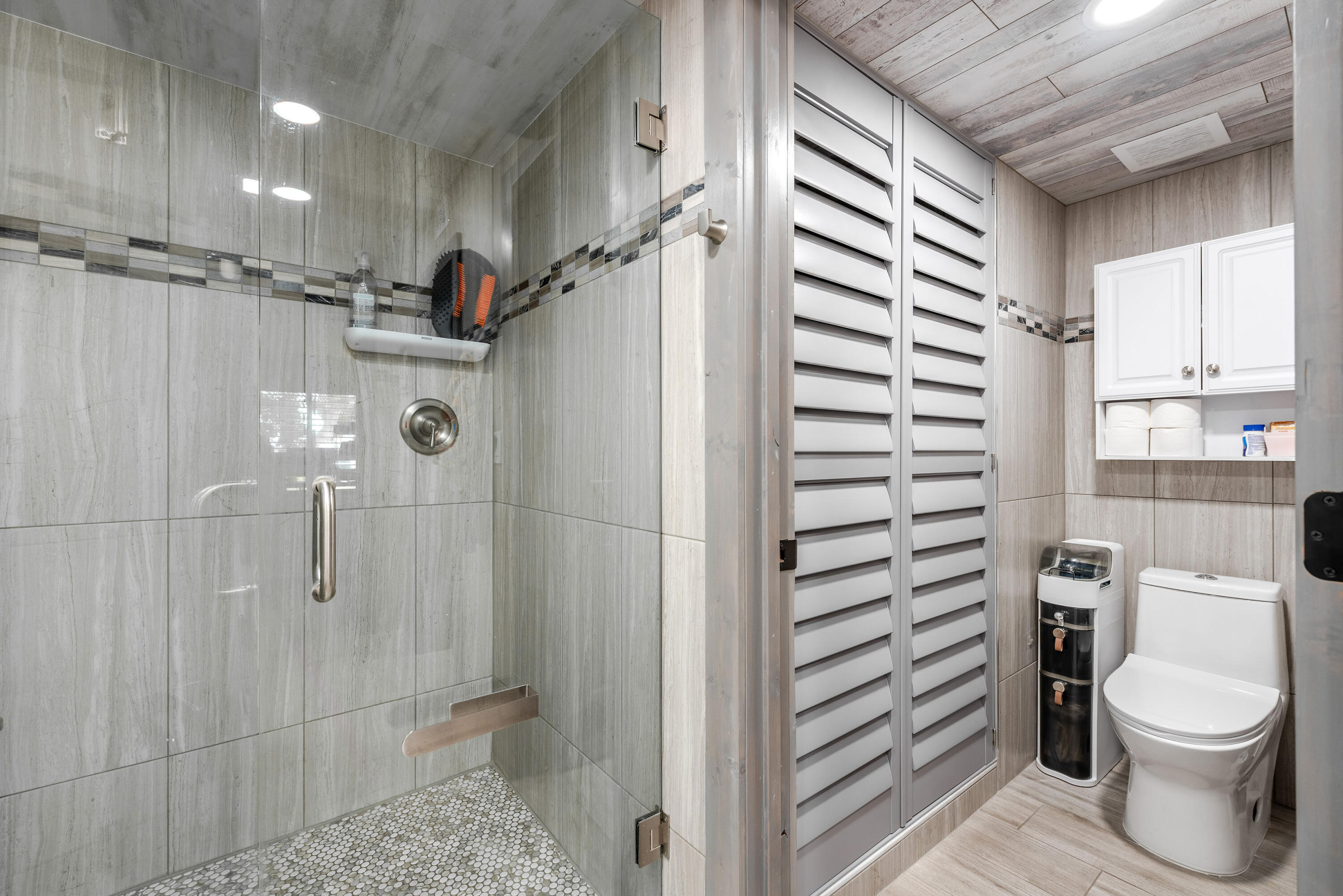 7418 Victory Lane 9805