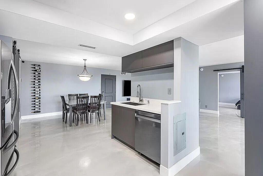 3200 S Ocean Boulevard C303