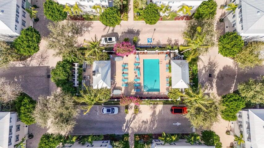 381 W Mallory Circle