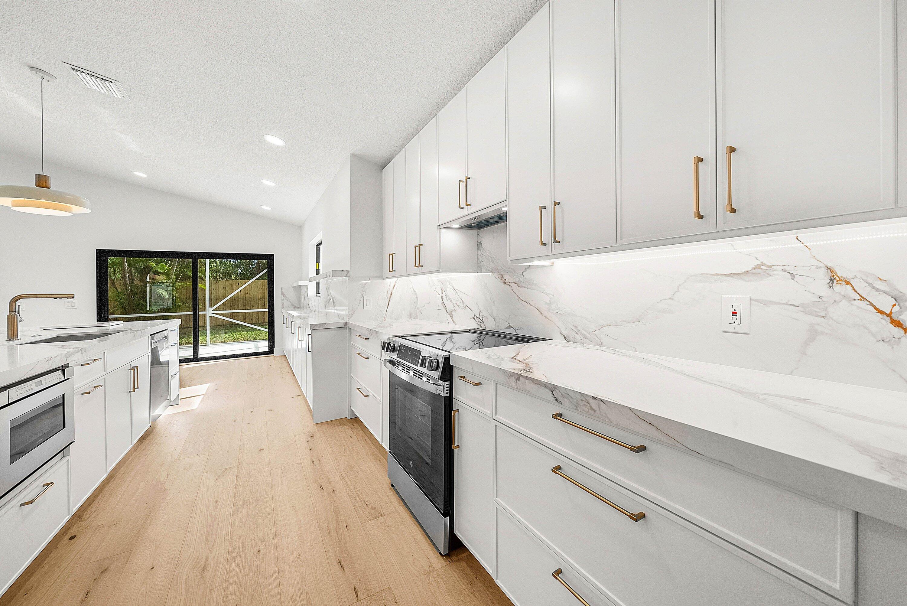 5754 Aspen Ridge Circle