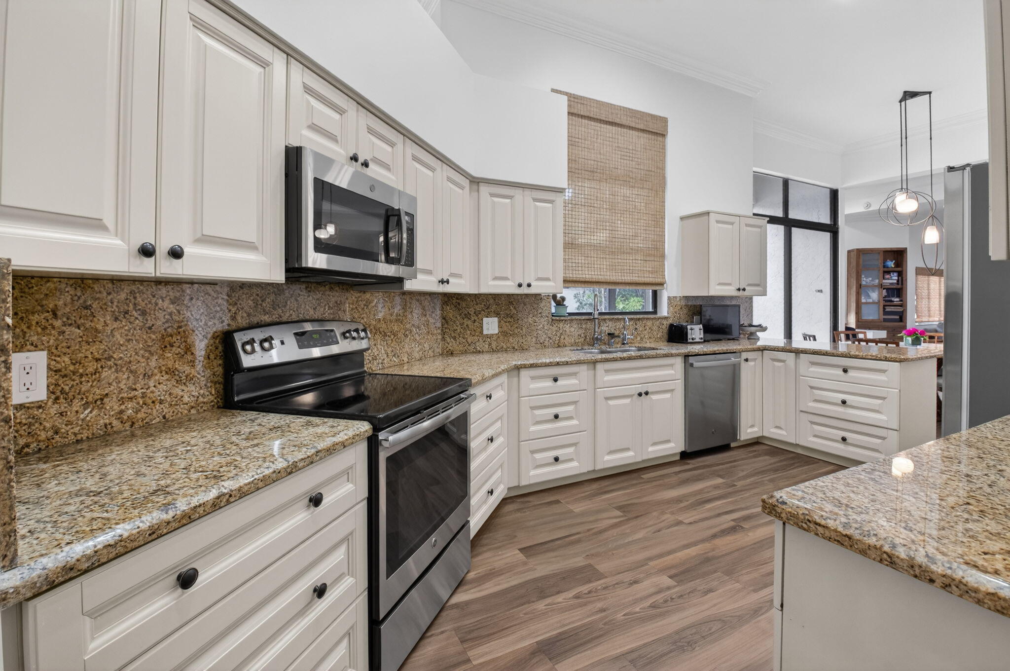 2437 NW 64th Street
