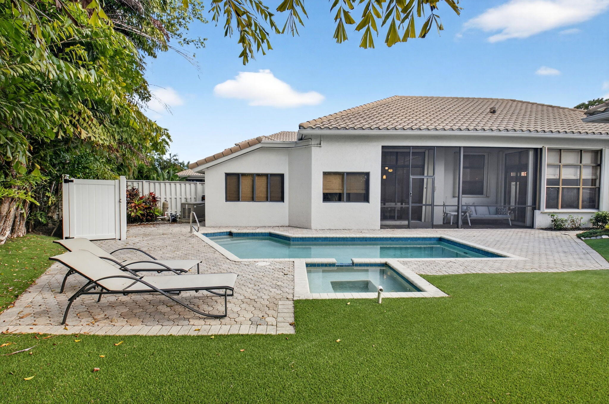 2437 NW 64th Street