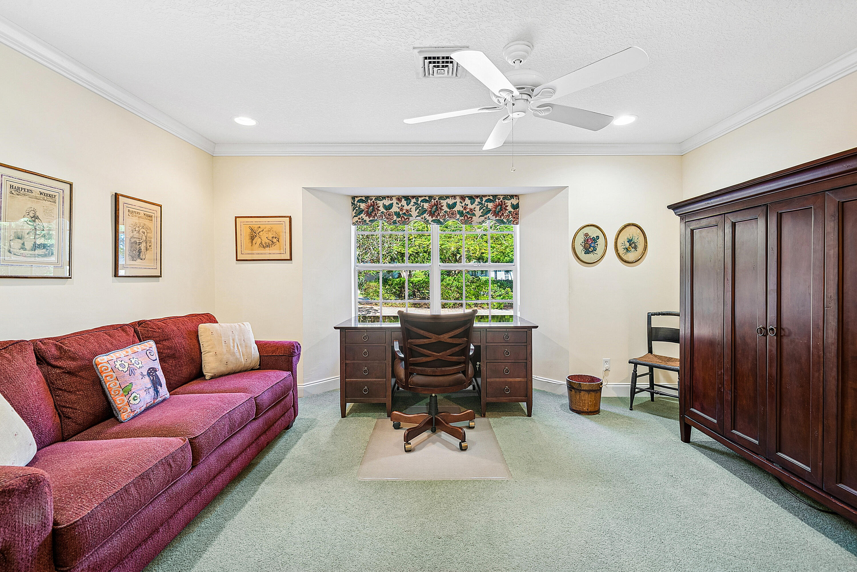 416 S Country Club Drive