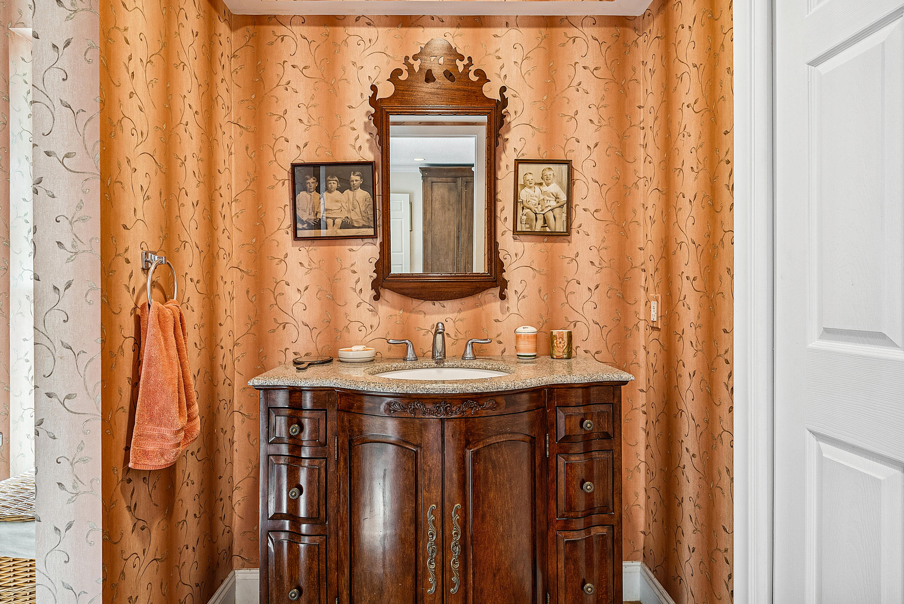 416 S Country Club Drive