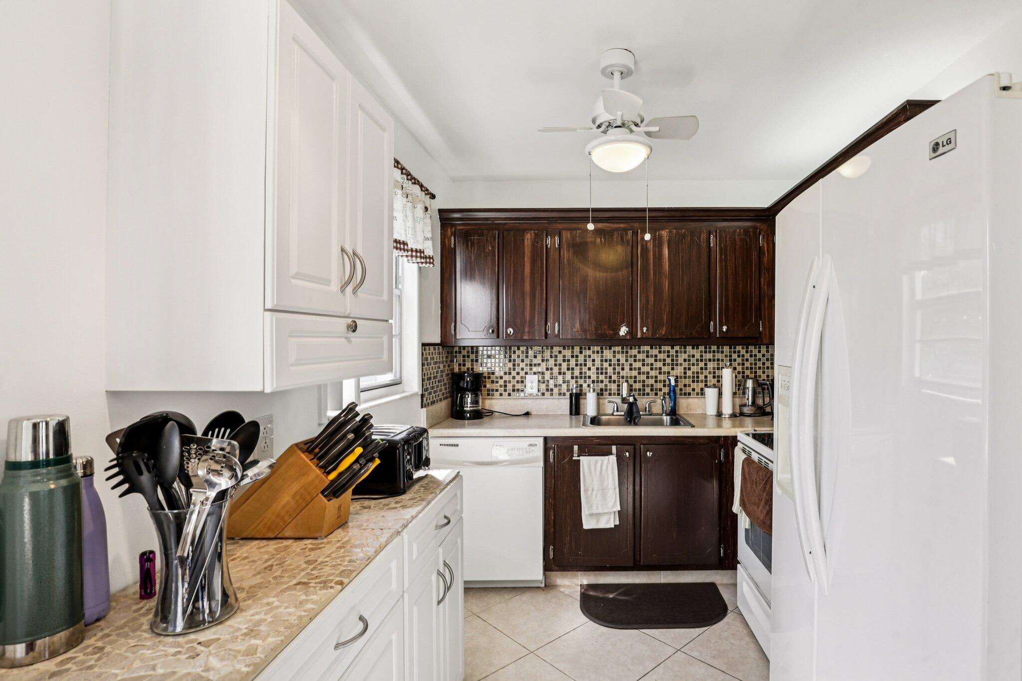 104 Oakridge H