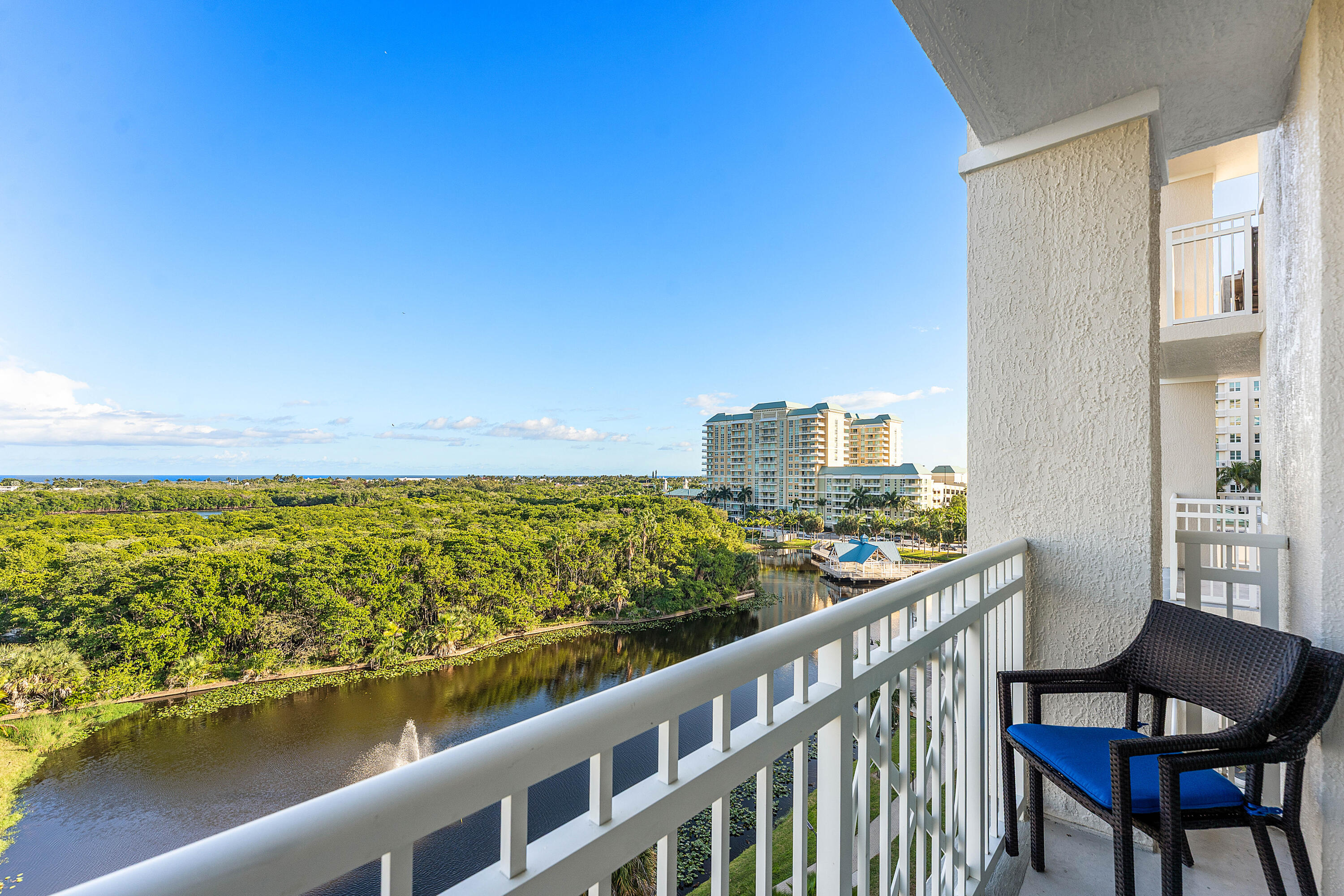 450 N Federal Highway 711