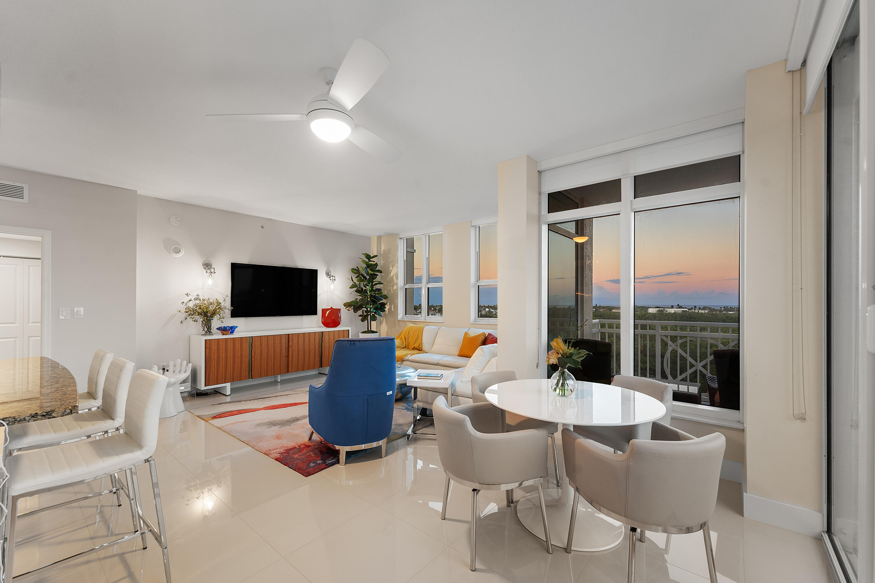 450 N Federal Highway 711