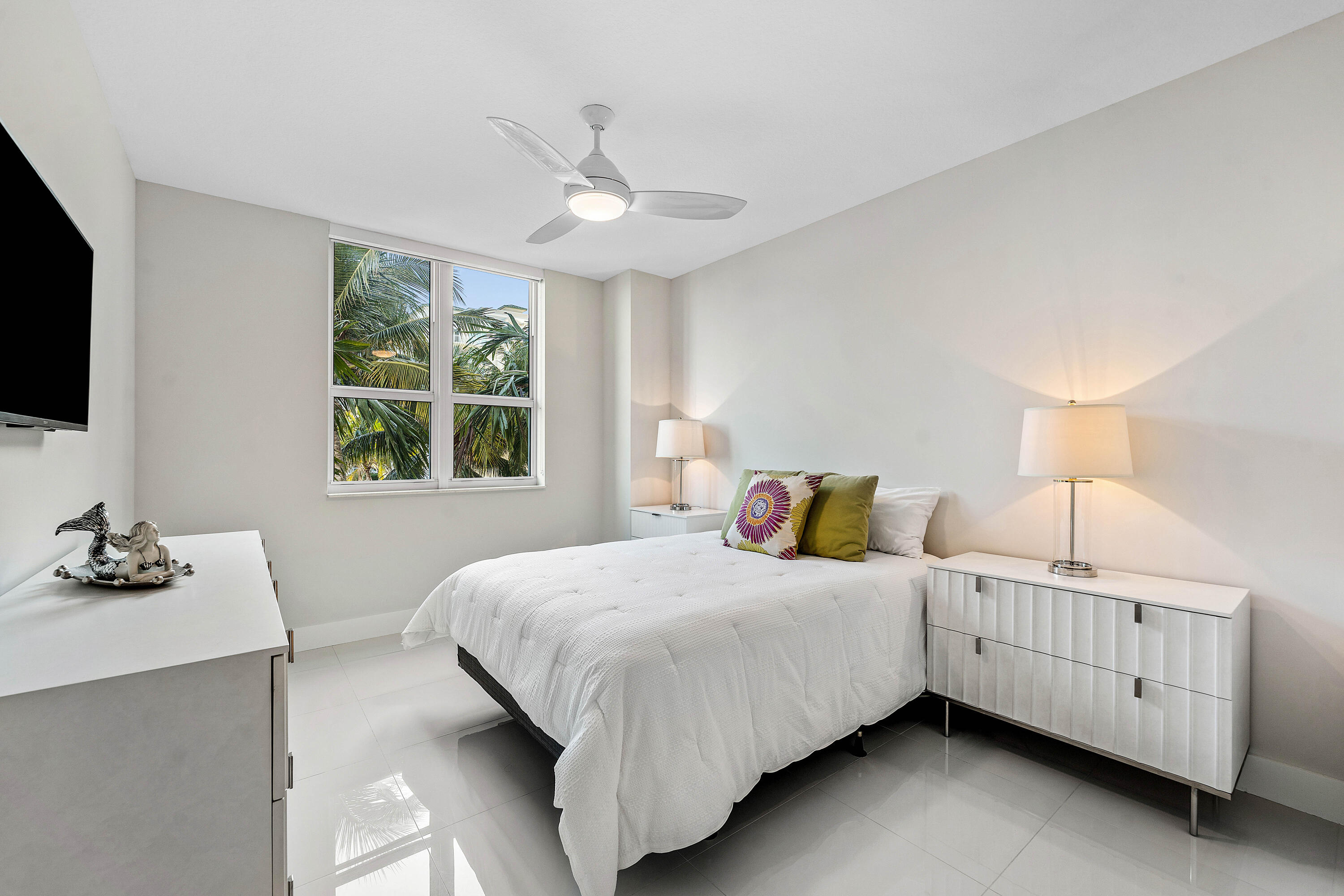 450 N Federal Highway 711