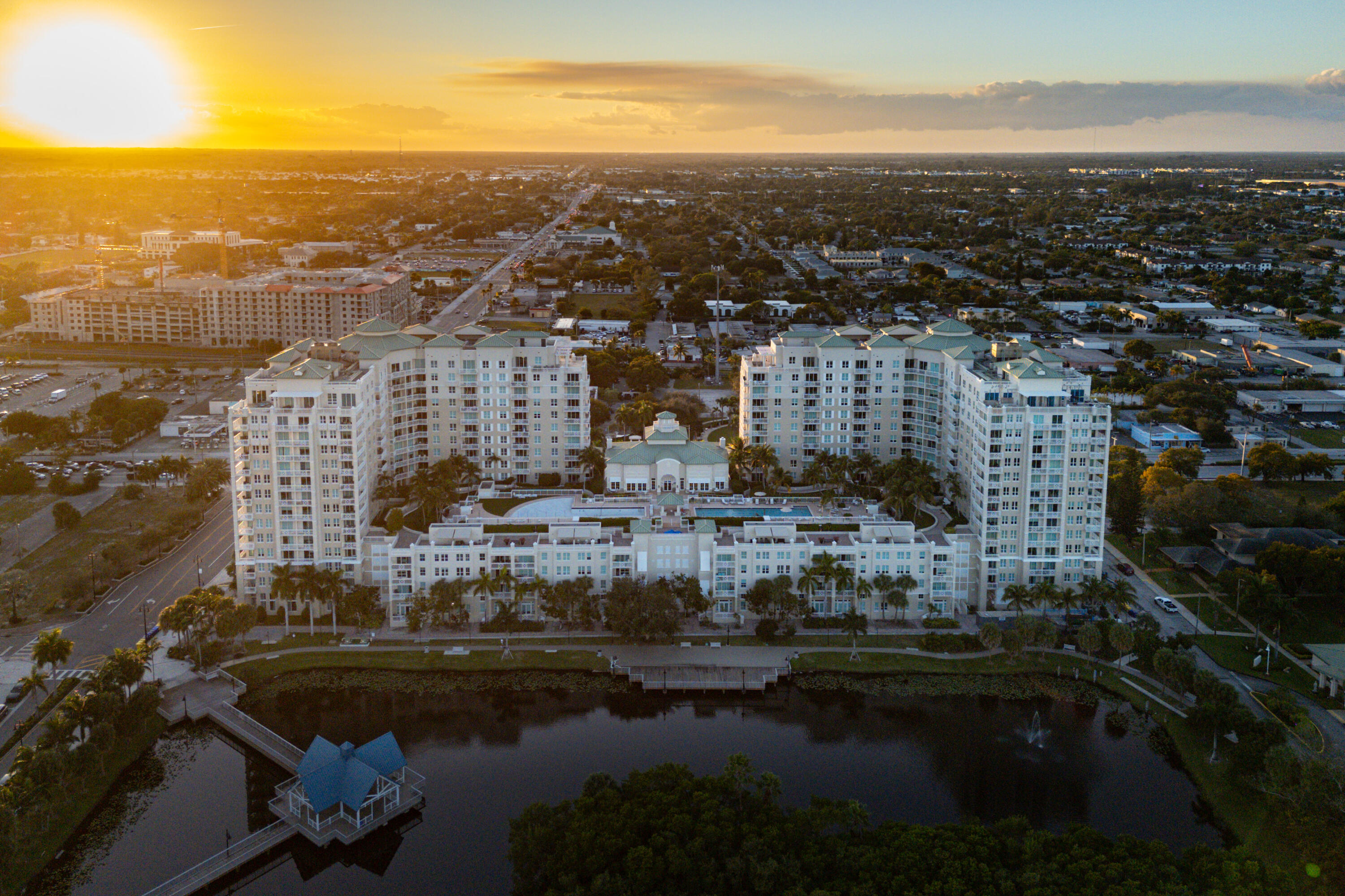 450 N Federal Highway 711