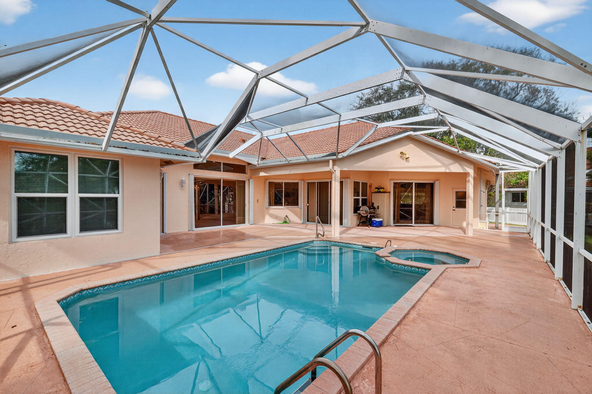 2946 Sabalwood Court