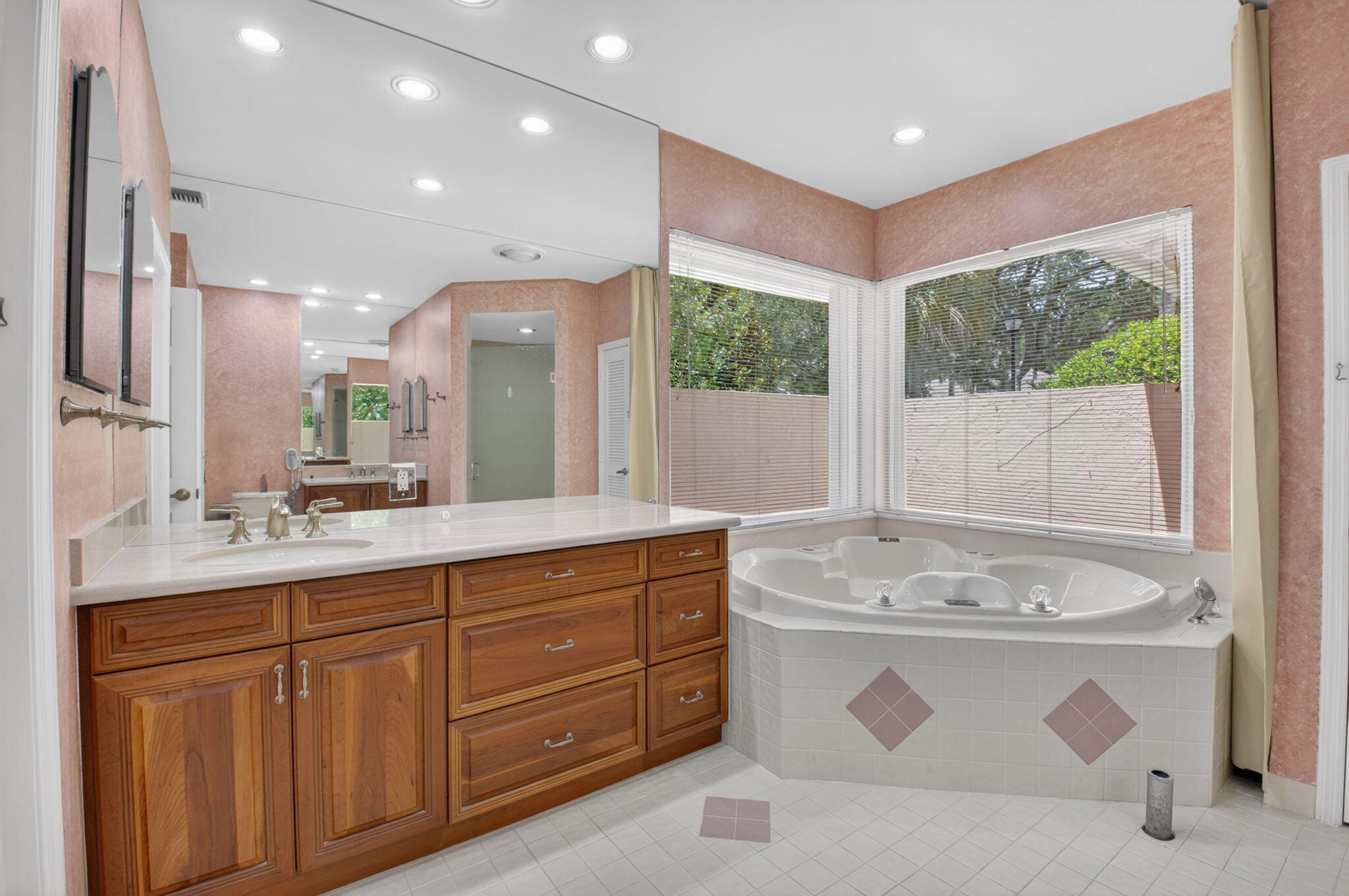 2946 Sabalwood Court