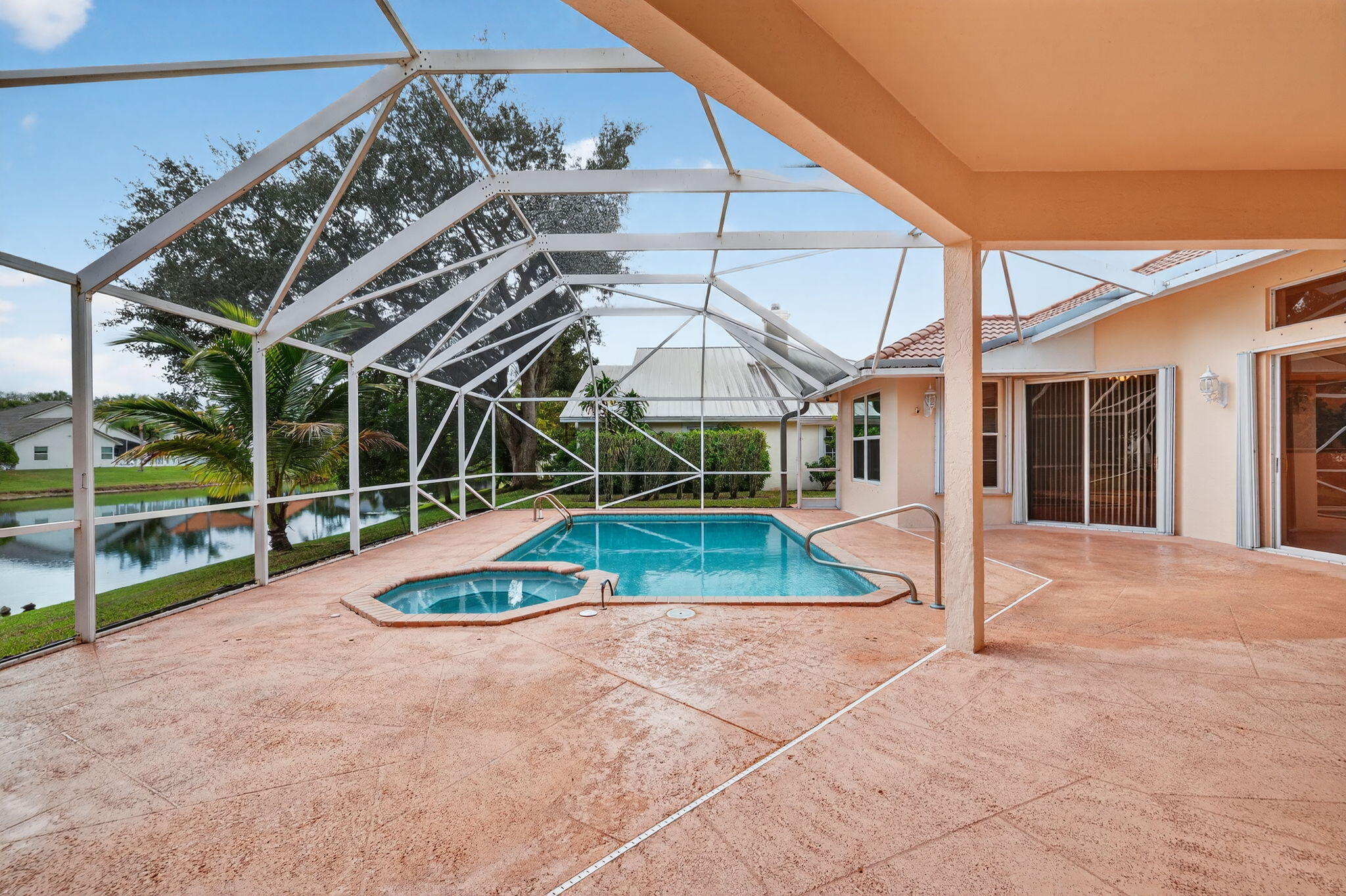 2946 Sabalwood Court