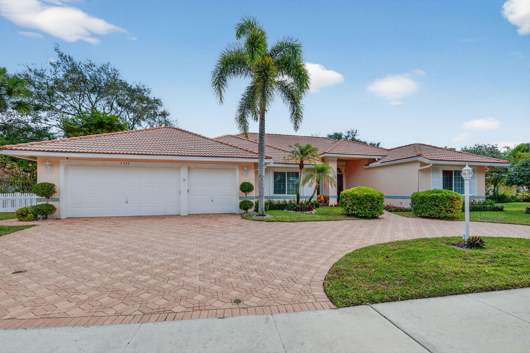 2946 Sabalwood Court